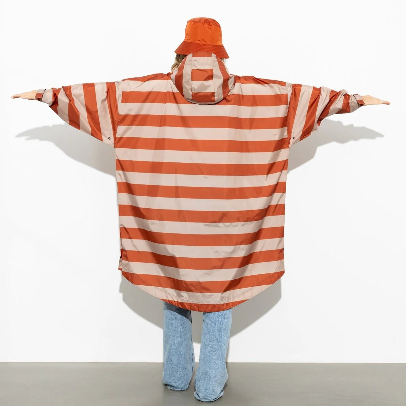 Raincoat bold stripes - cinnamon/latte - Image 11