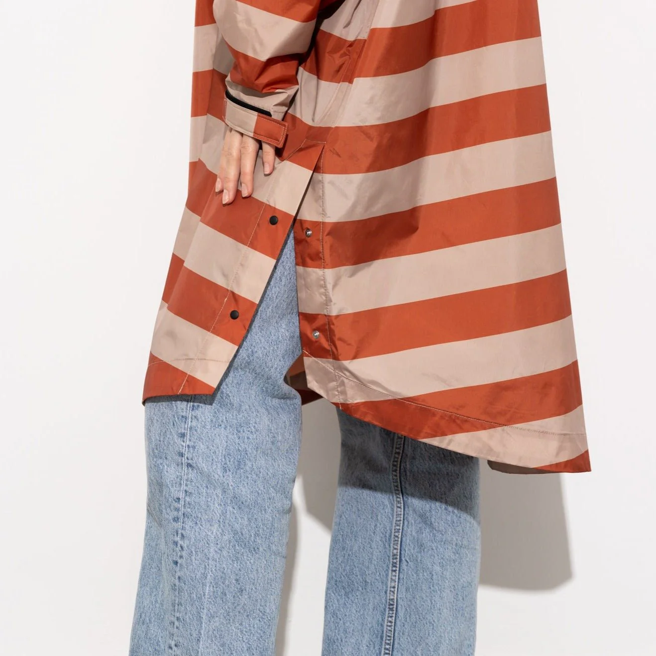 Raincoat bold stripes - cinnamon/latte - Image 6