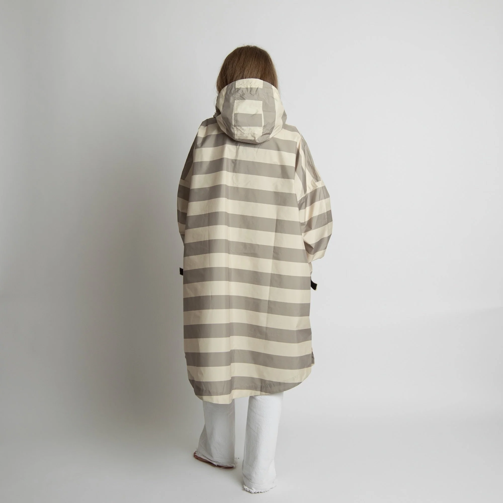 Raincoat bold stripes mushroom/sand - Image 10