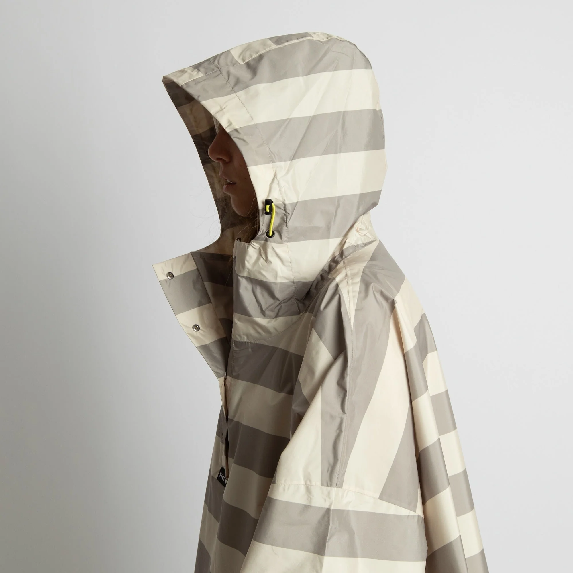 Raincoat bold stripes mushroom/sand - Image 12