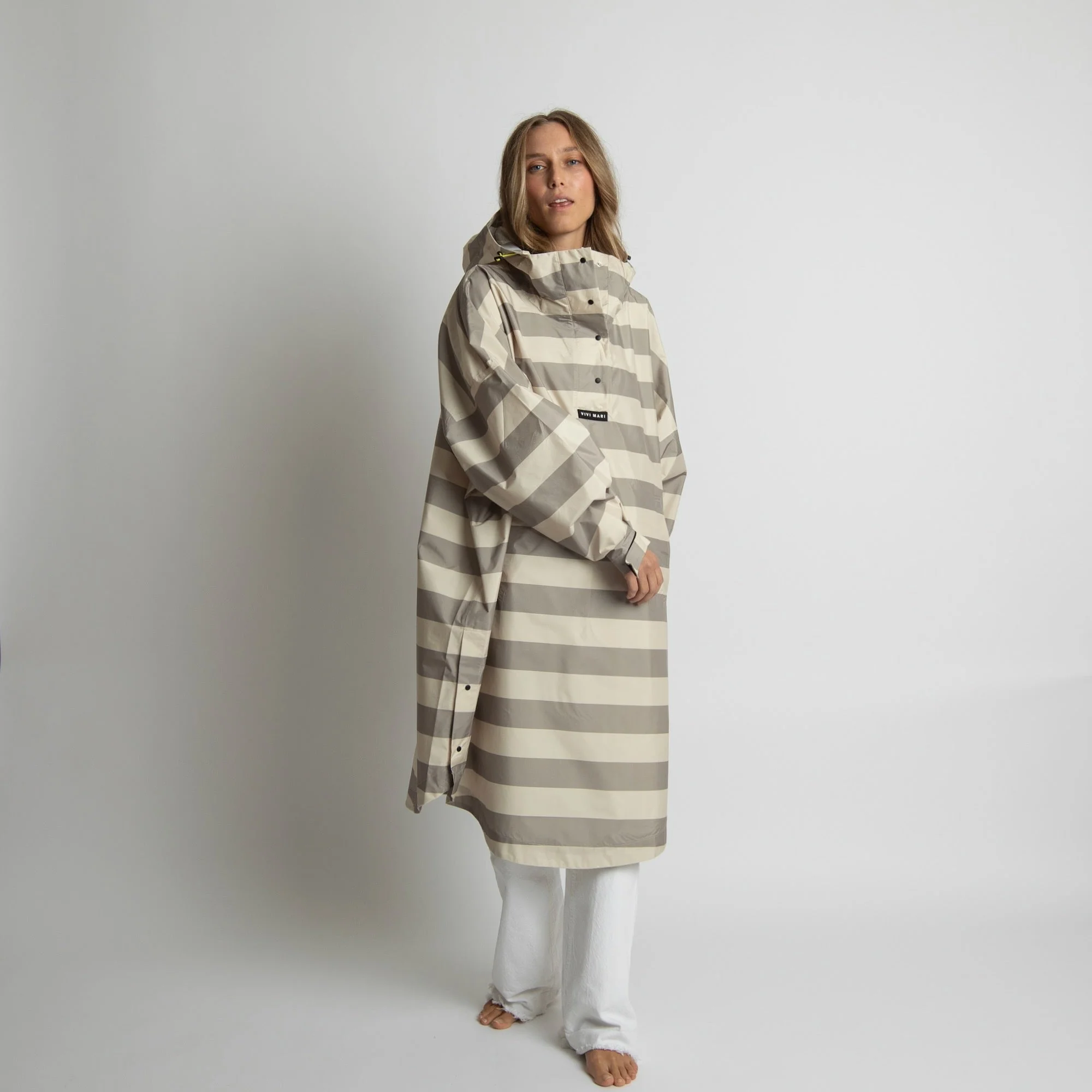 Raincoat bold stripes mushroom/sand - Image 3