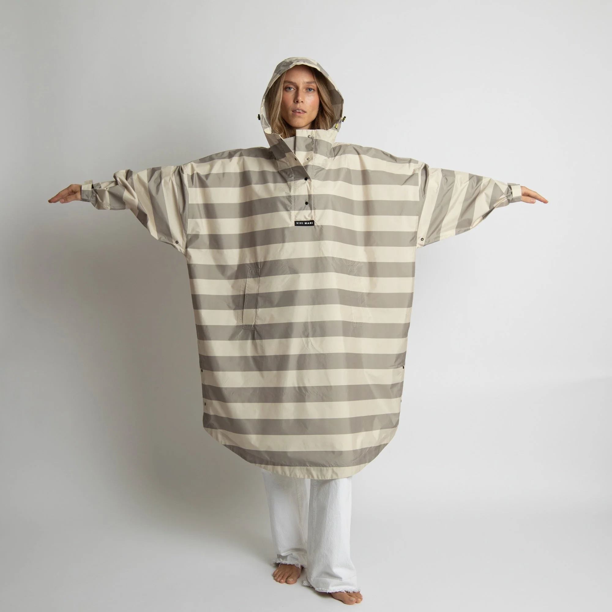 Raincoat bold stripes mushroom/sand - Image 5