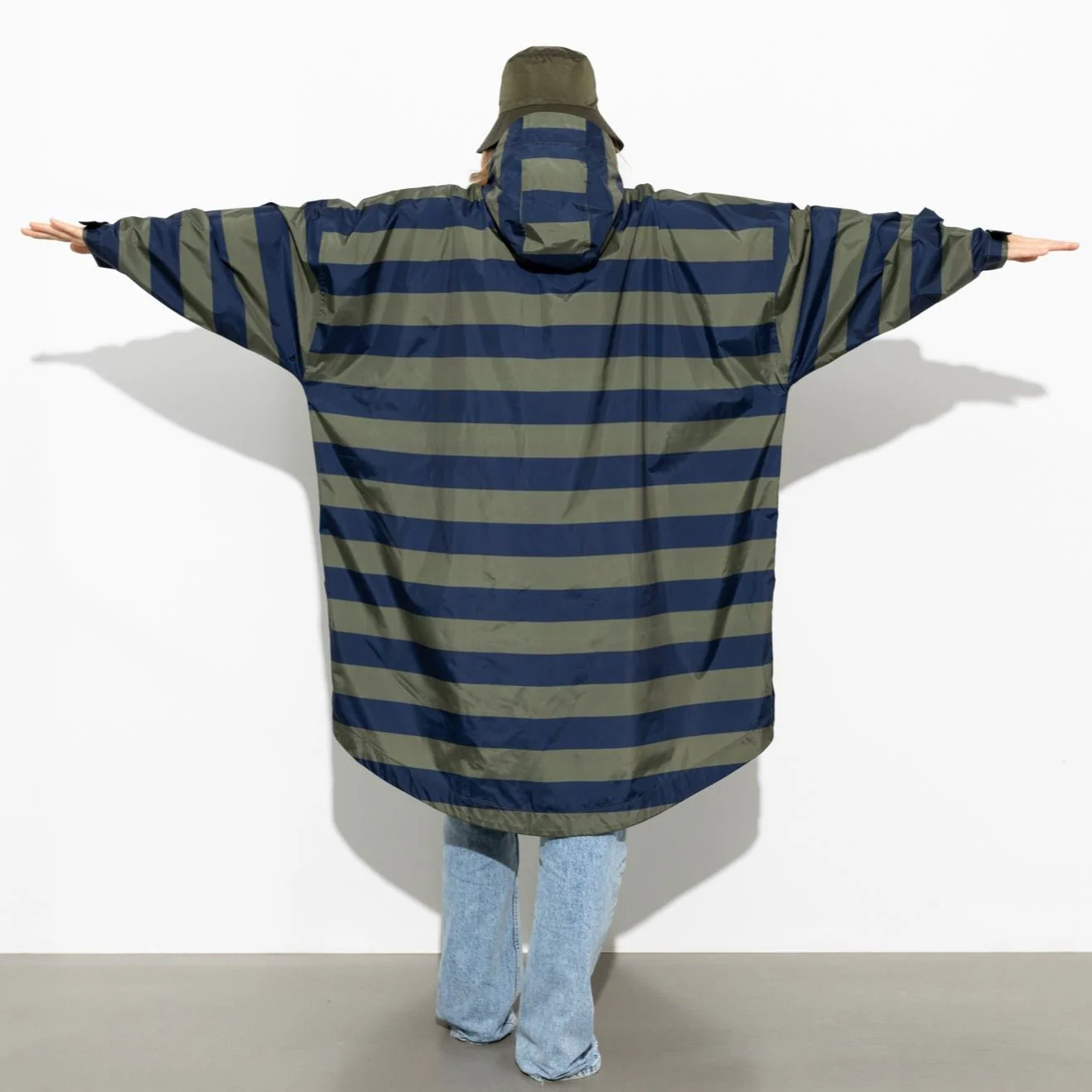 Raincoat bold stripes - navy/olive - Image 10
