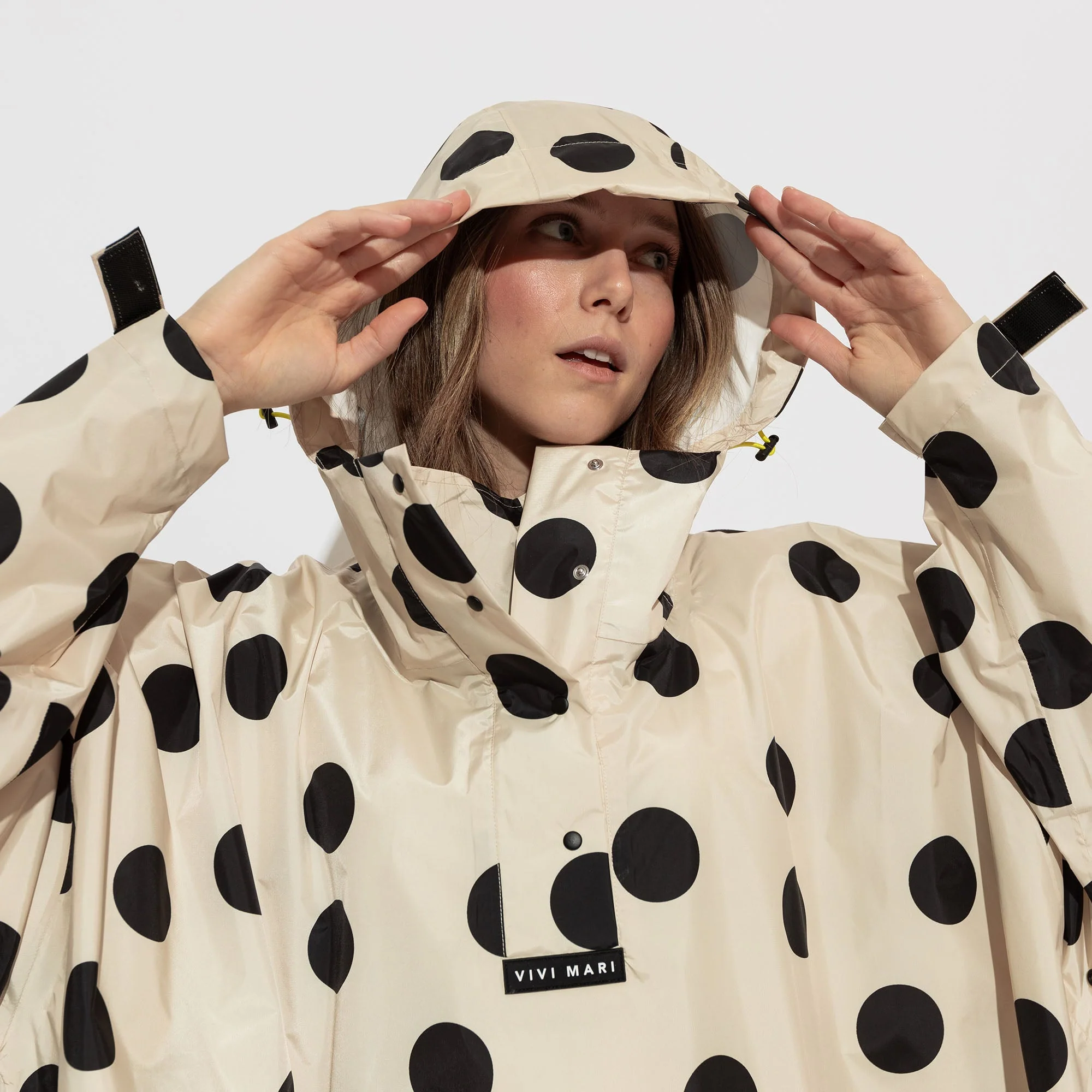 Raincoat dots black/sand - Image 2