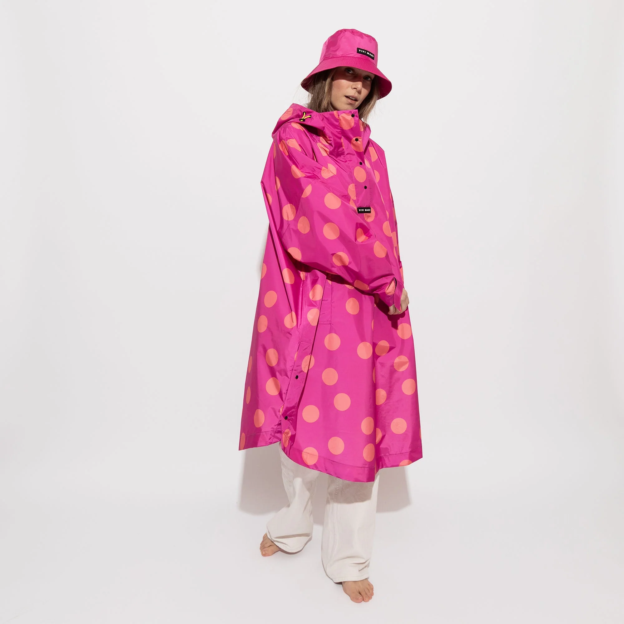 Raincoat dots magenta/peach - Image 3