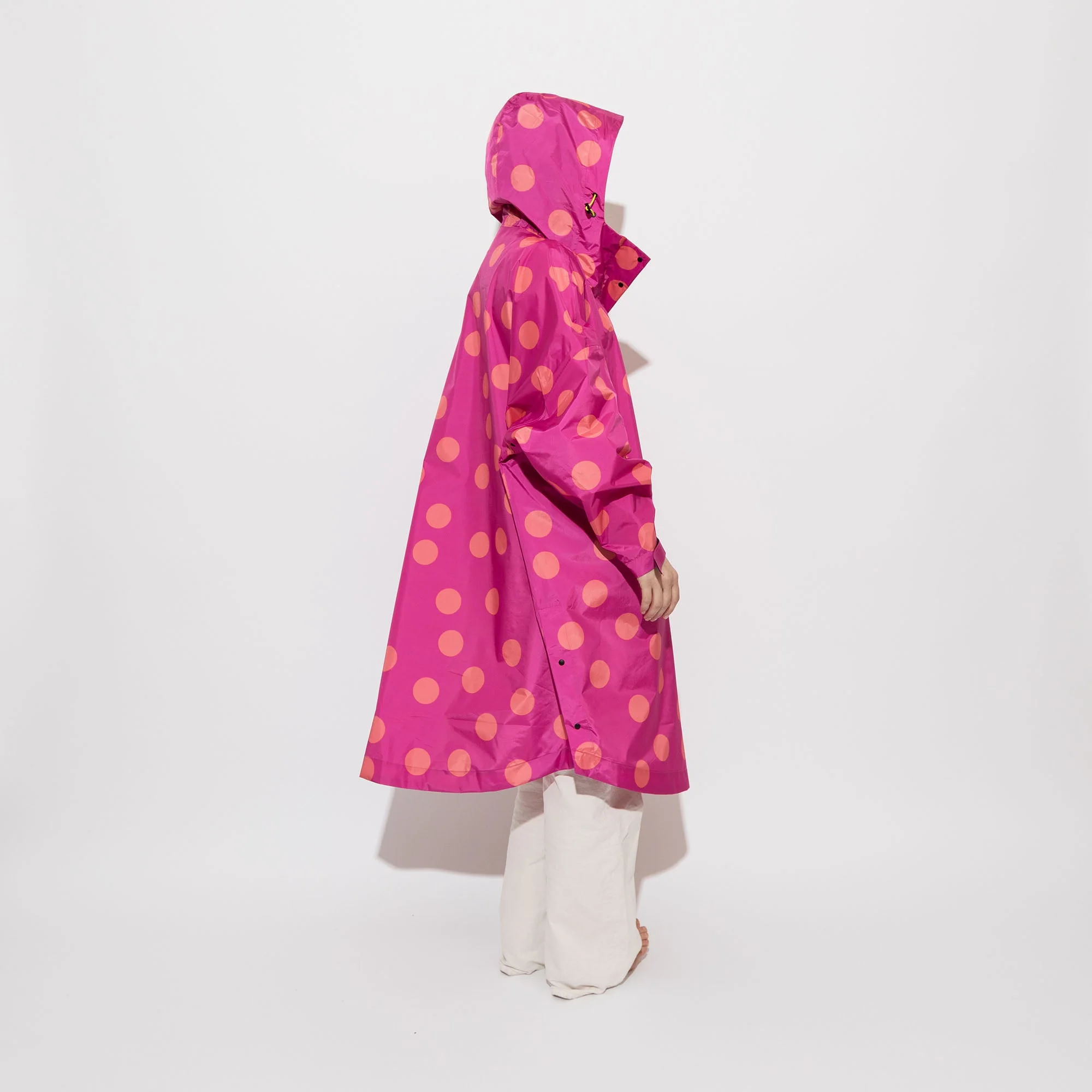 Raincoat dots magenta/peach - Image 7