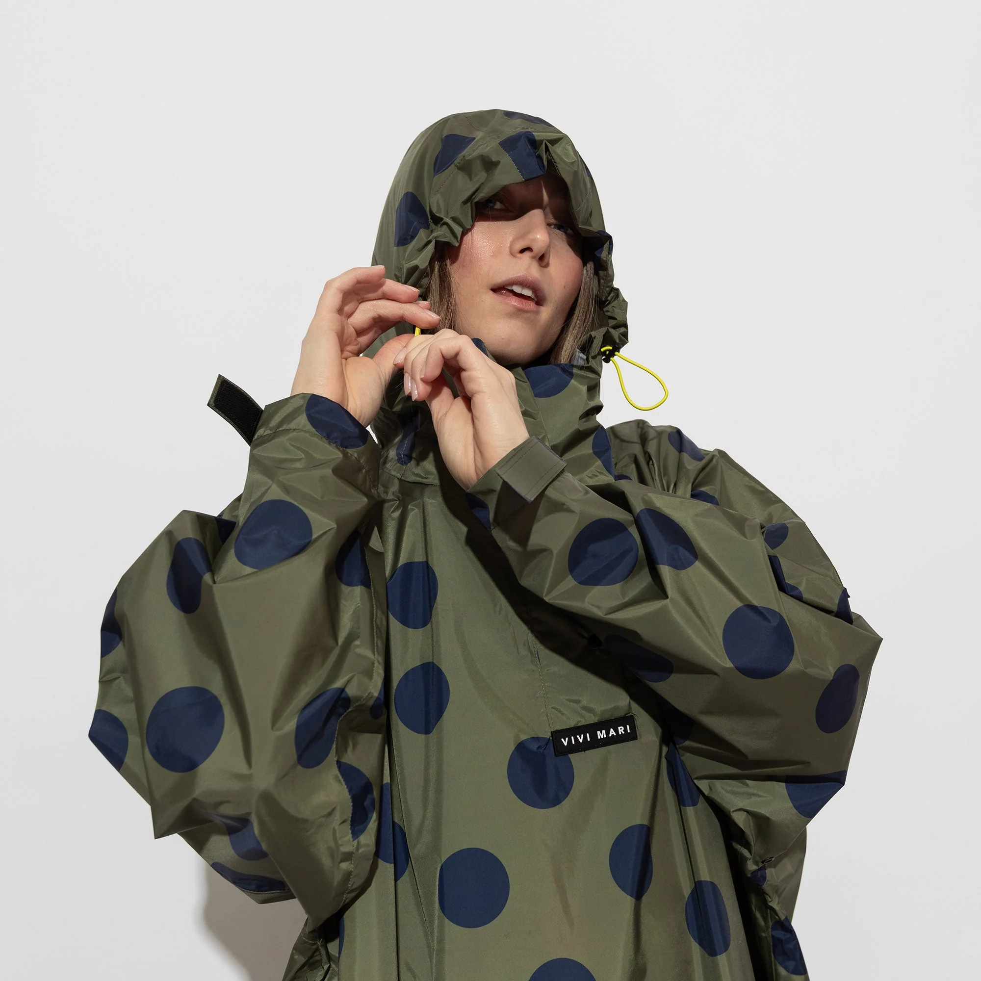 Raincoat dots olive/navy - Image 6