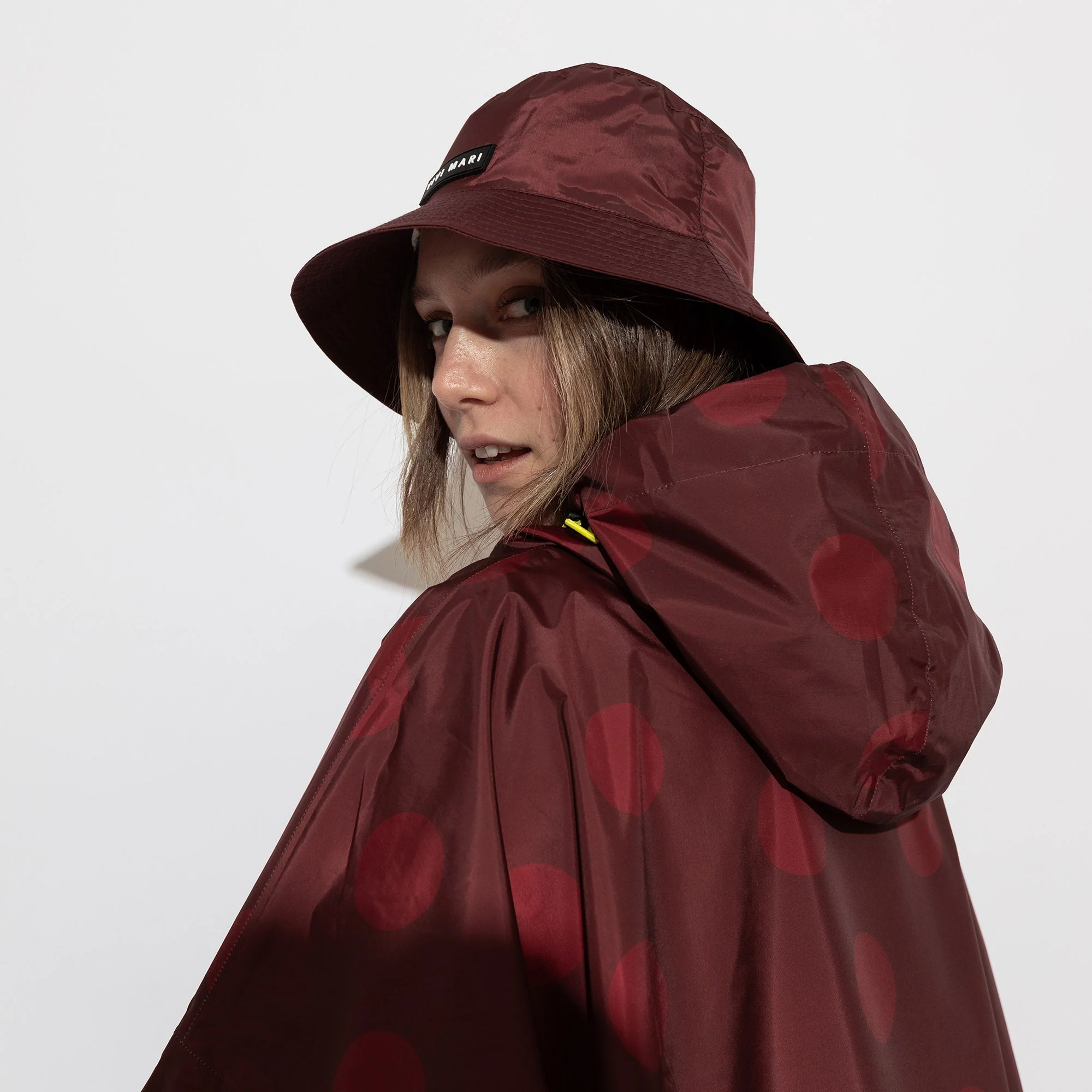 Raincoat dots wine red/red - Image 4