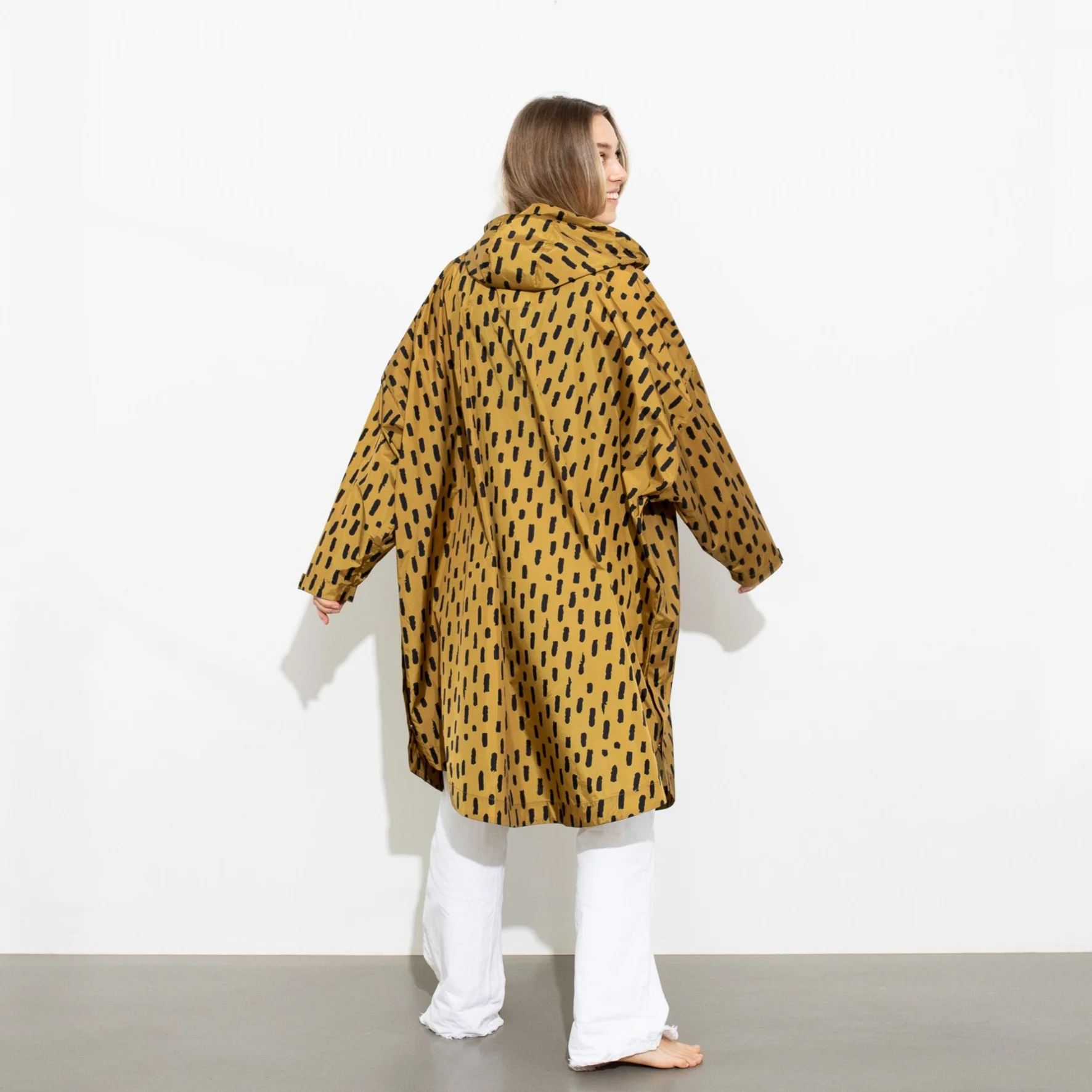 Raincoat drops mustard/black - Image 13