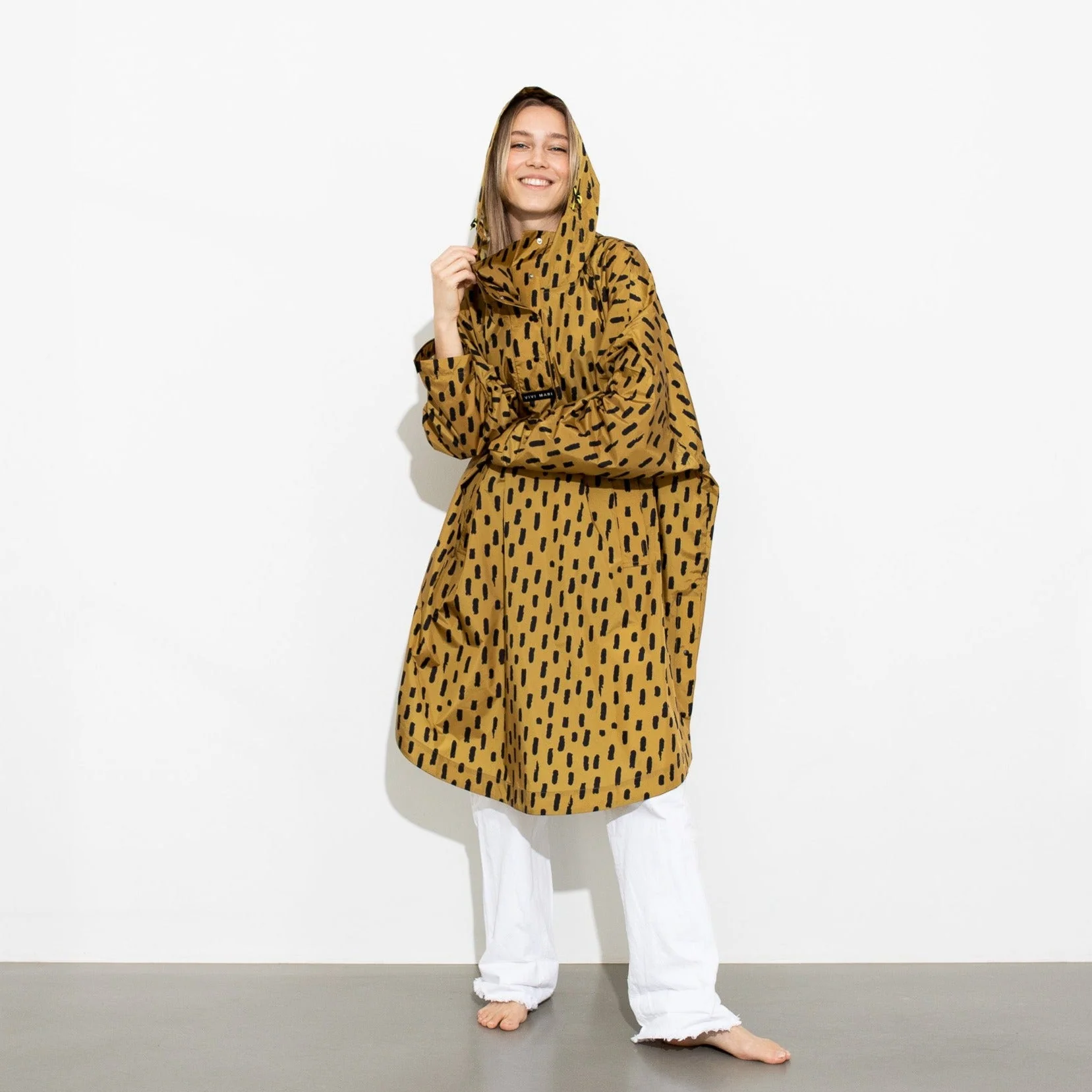 Raincoat drops mustard/black - Image 6