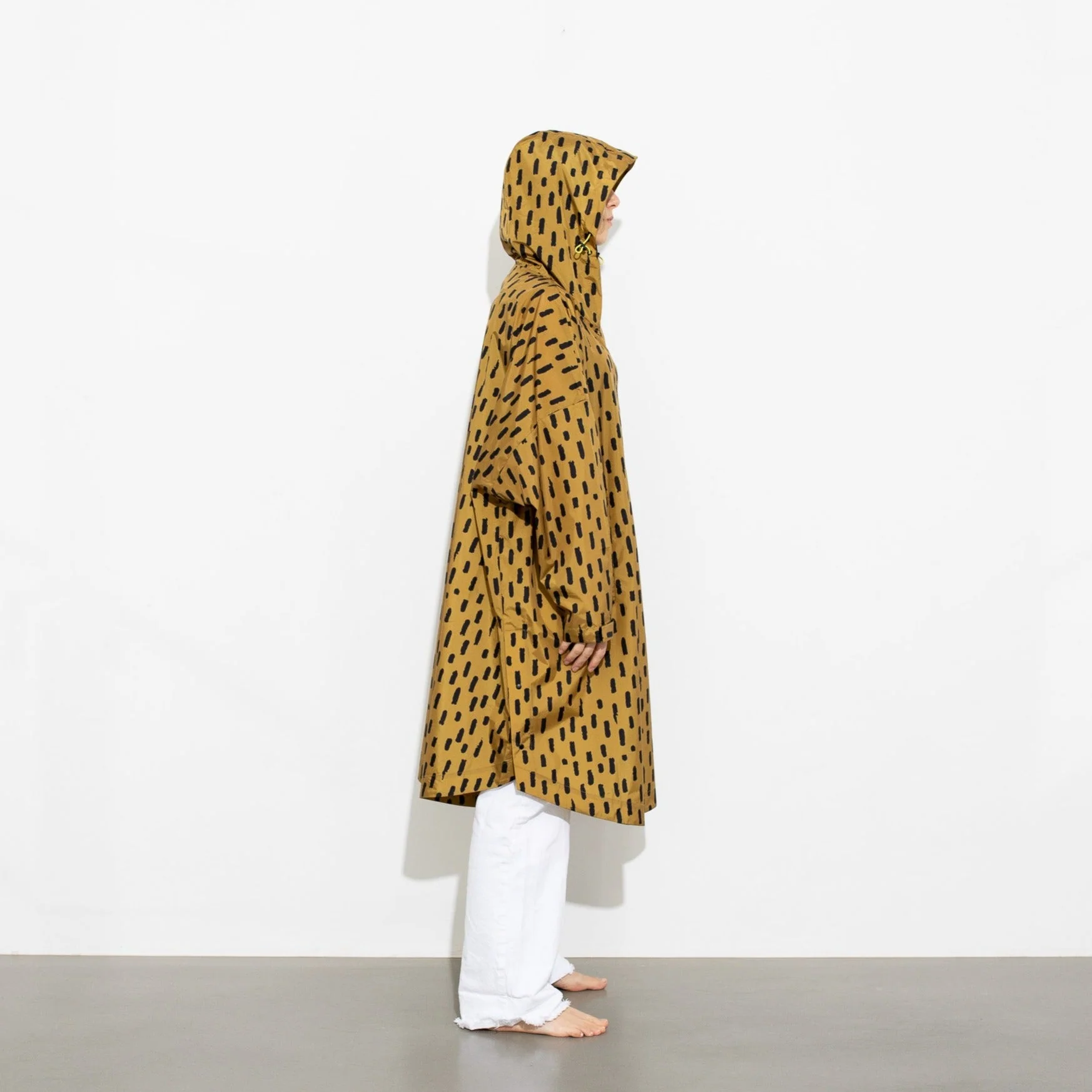 Raincoat drops mustard/black - Image 9