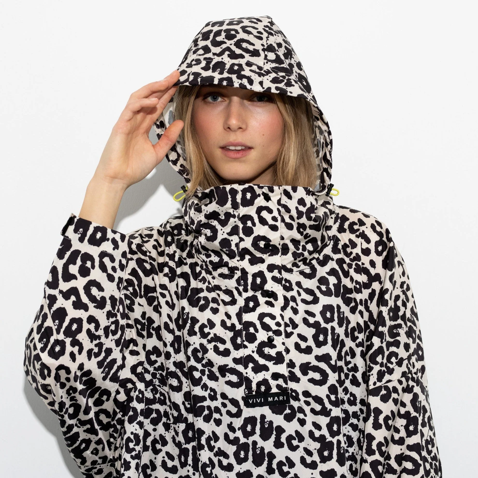 Raincoat leo splashes black/sand - Image 10