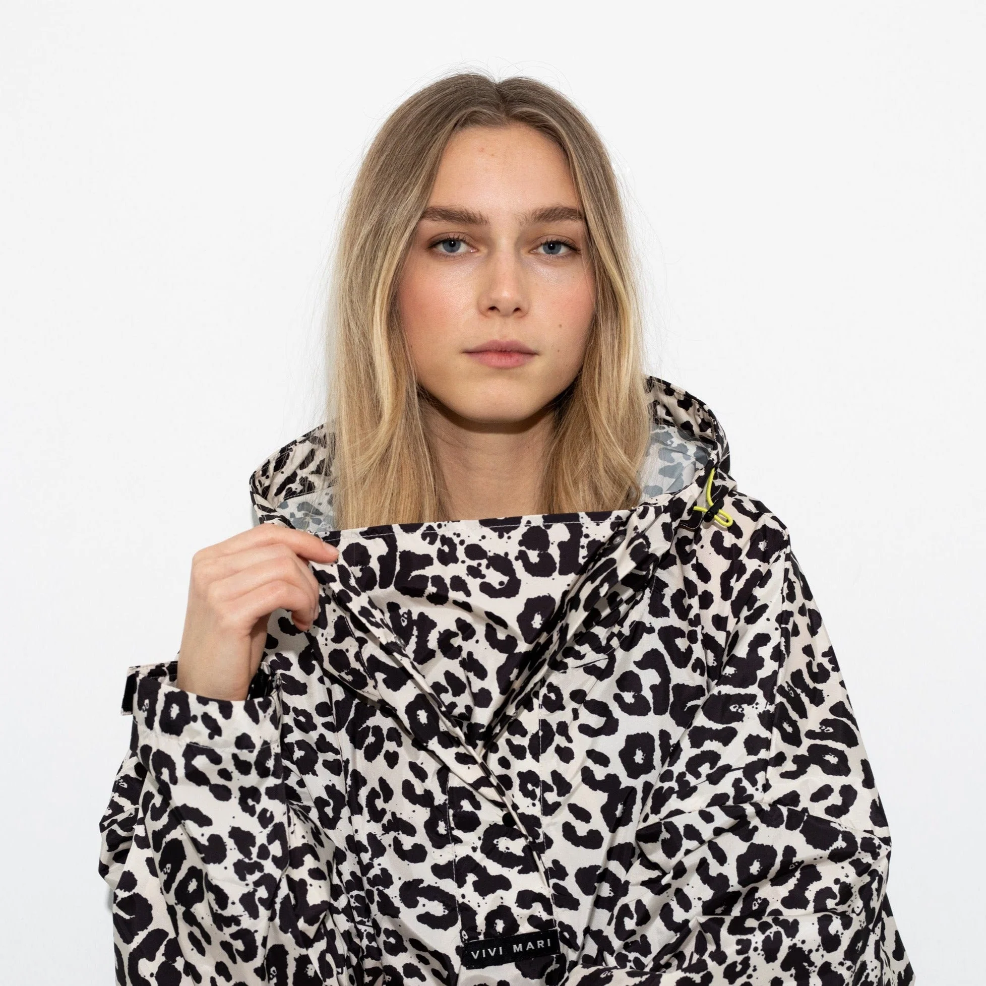 Raincoat leo splashes black/sand - Image 7