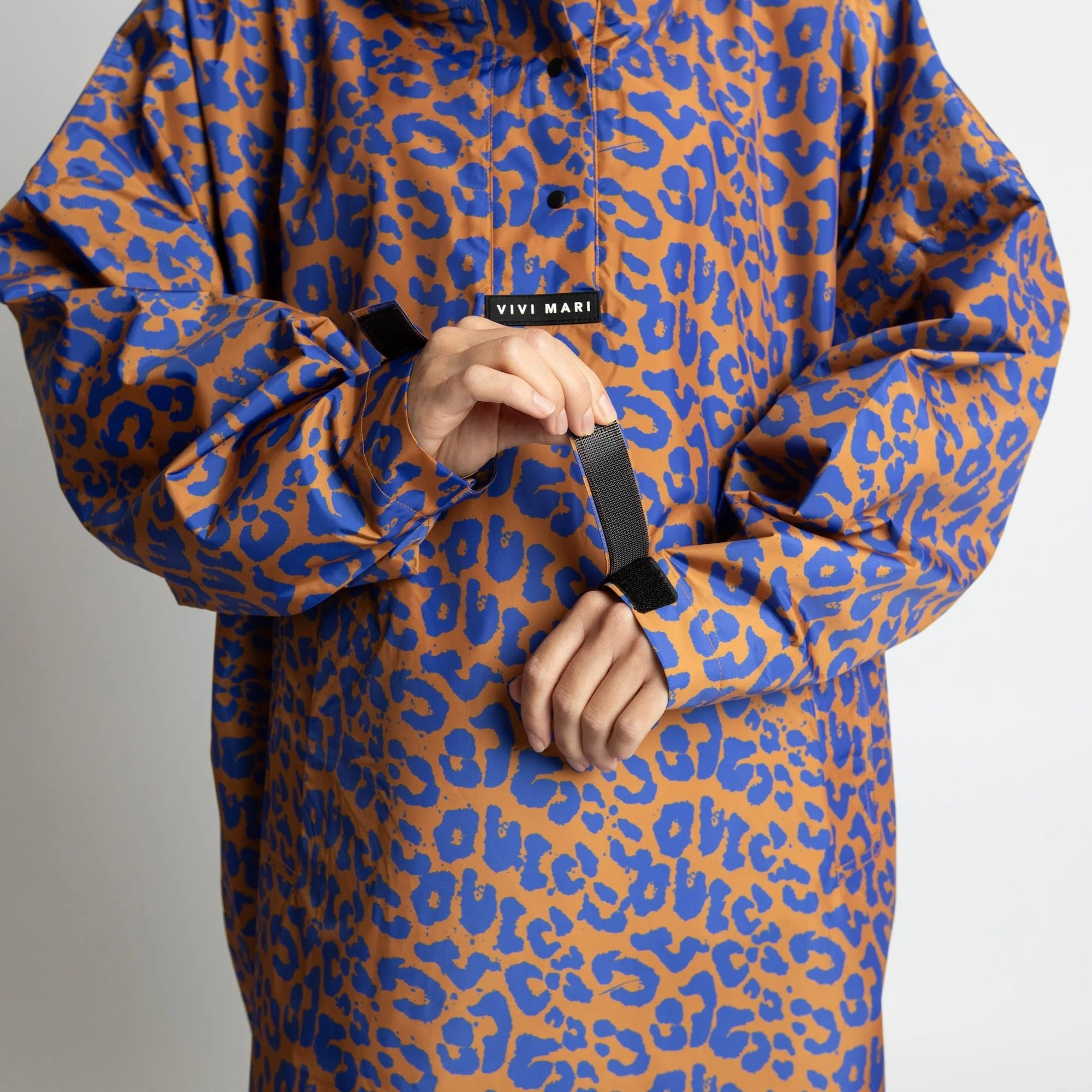 Raincoat leo splashes electric blue/caramel - Image 6