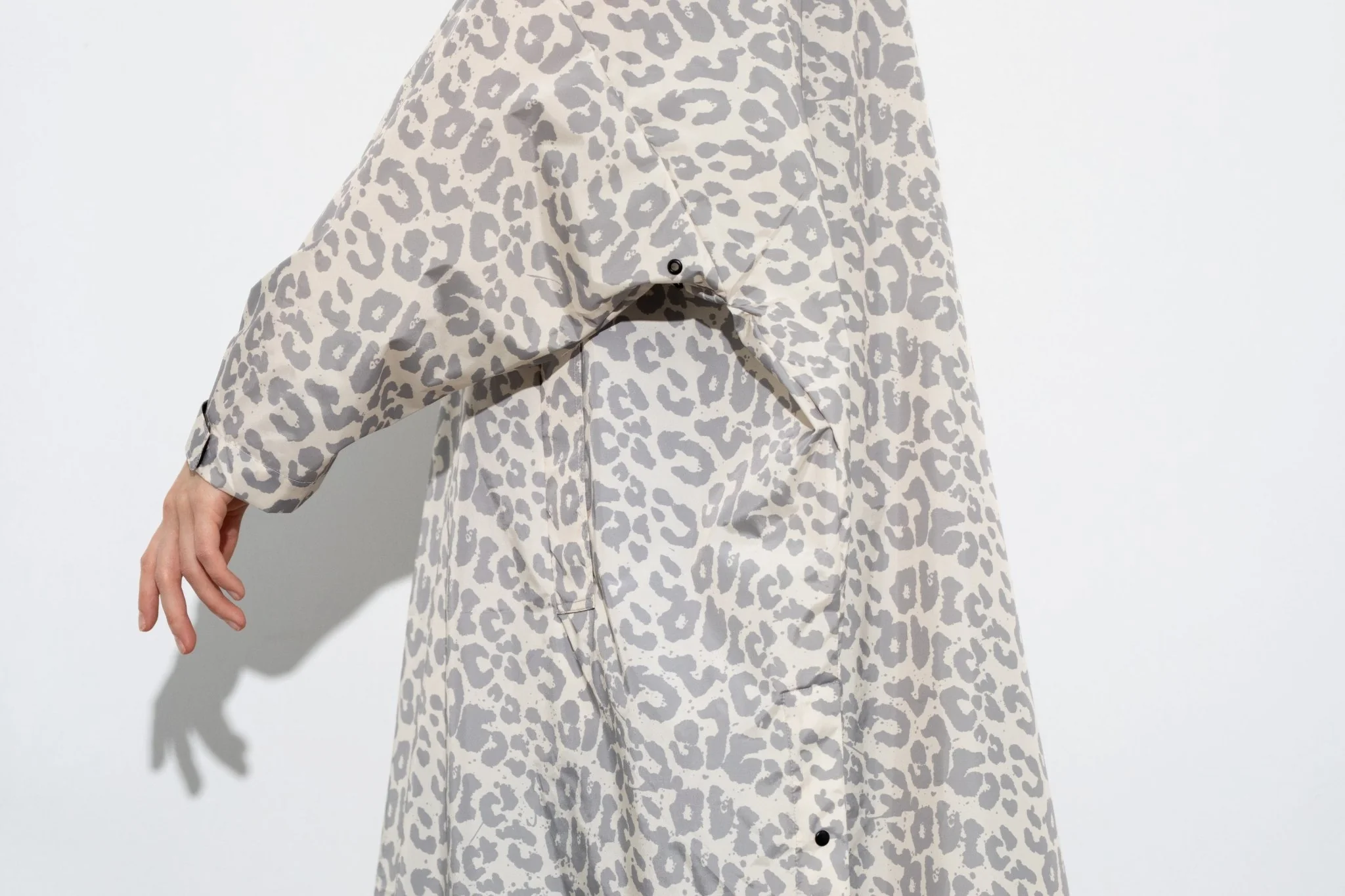 Raincoat leo splashes grey/sand - Image 14