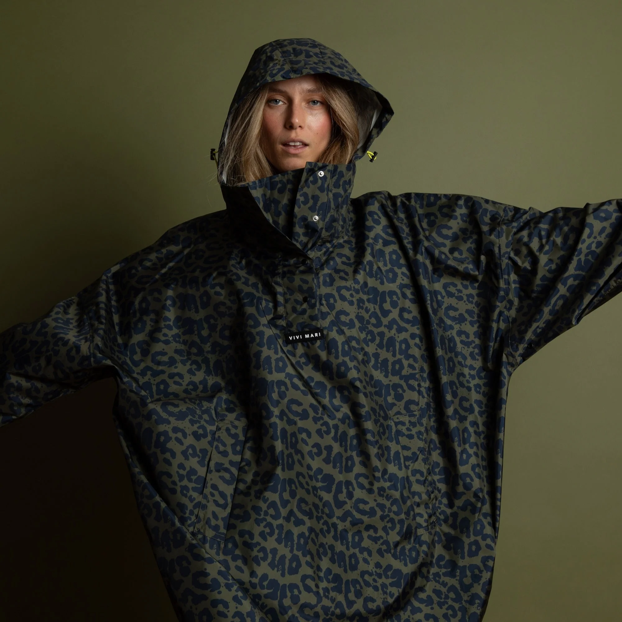 Raincoat leo splashes navy/olive - Image 4