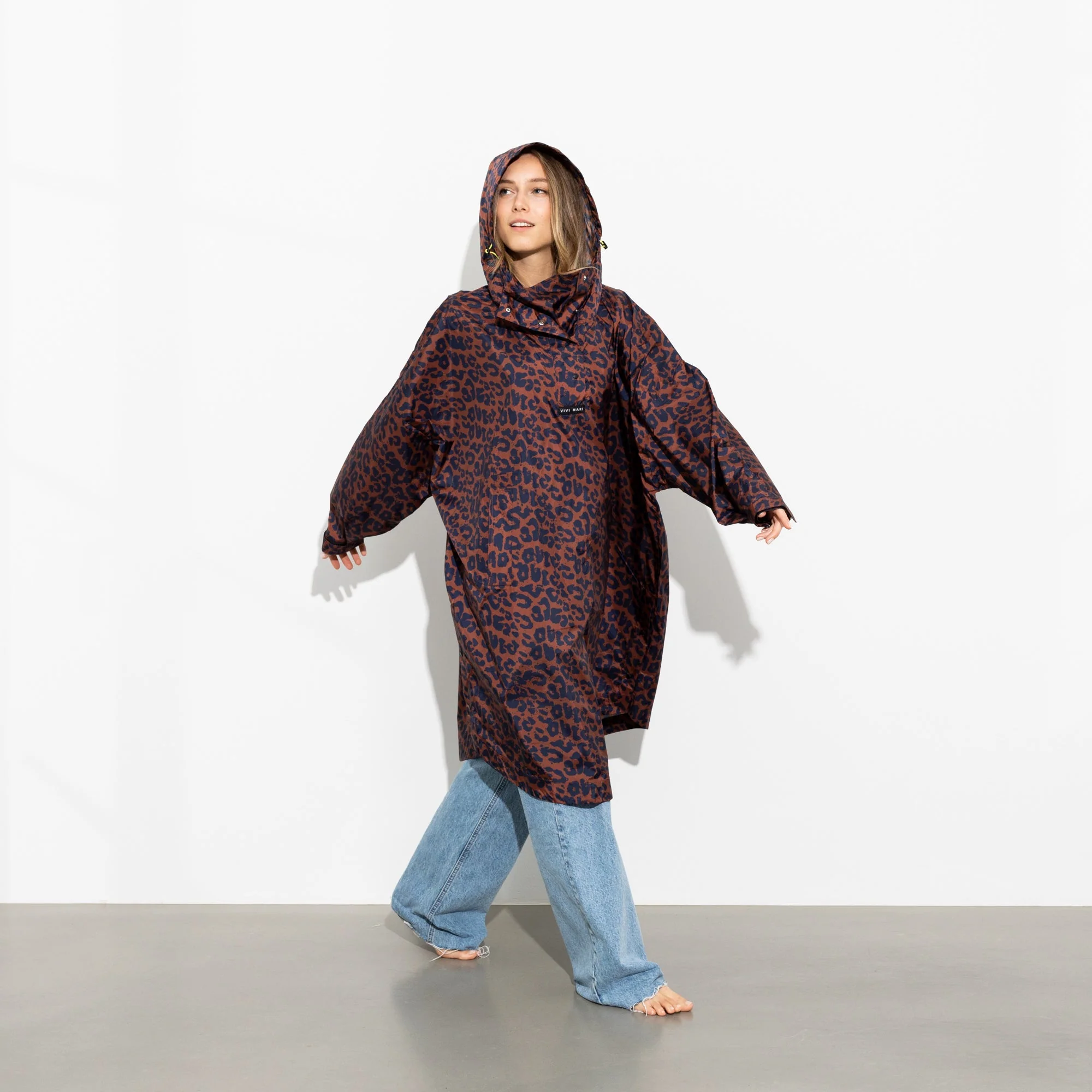 Raincoat leo splashes navy/rust - Image 11