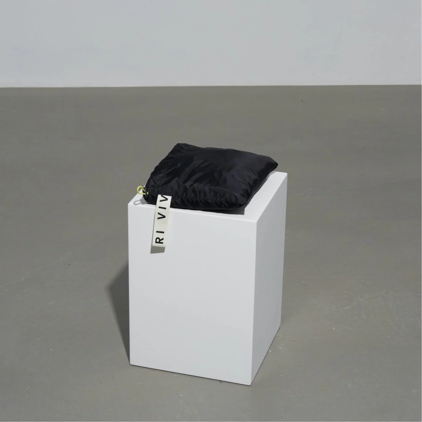 Raincoat solid black - Image 24