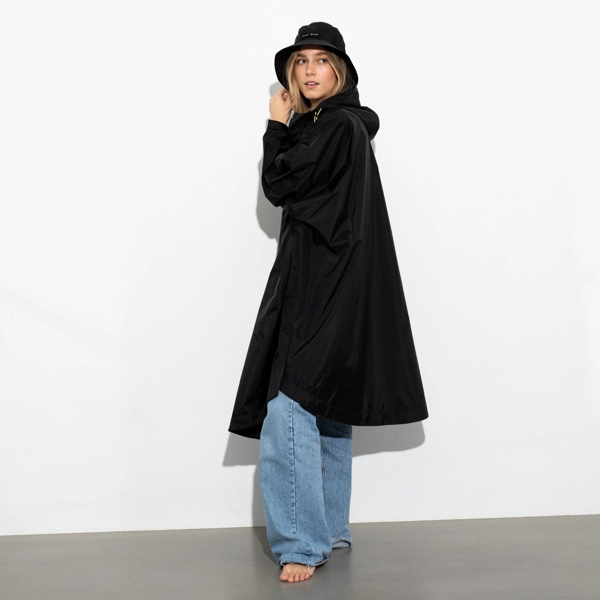 Raincoat solid black - Image 6