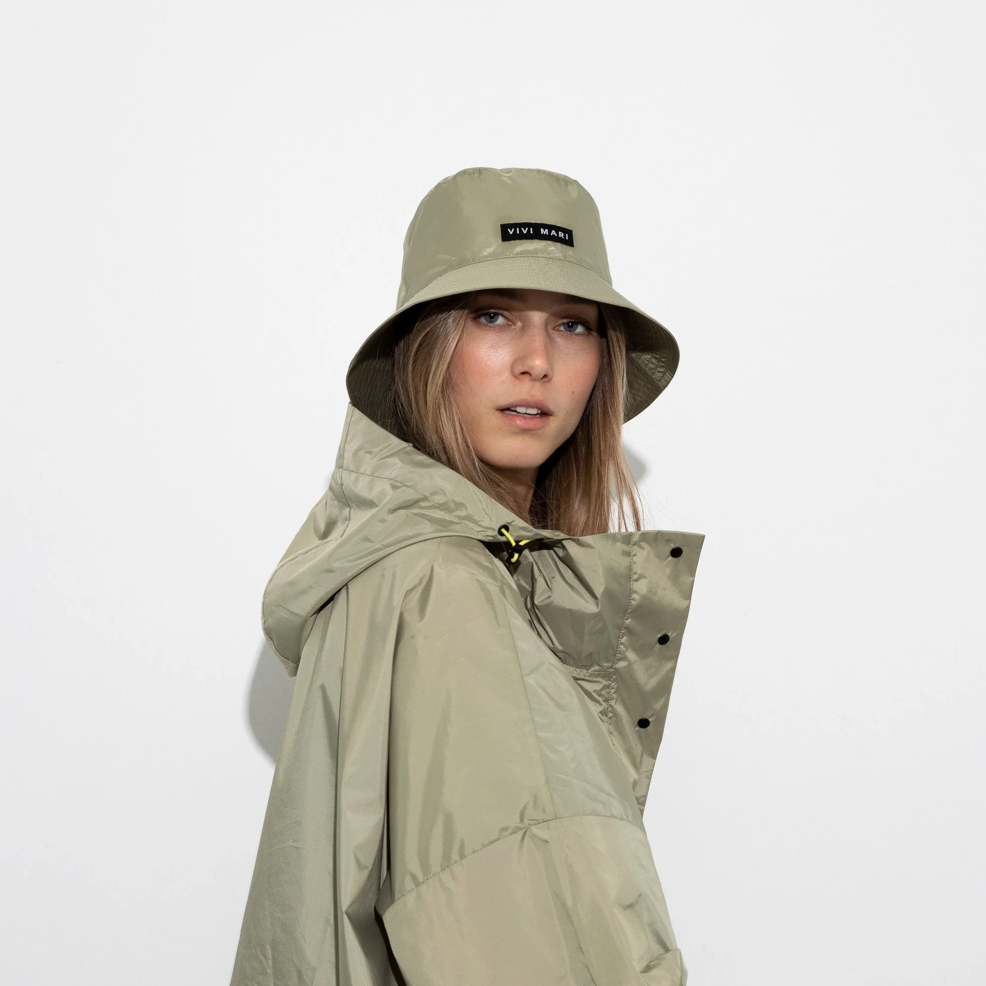 Raincoat solid pale olive - Image 19