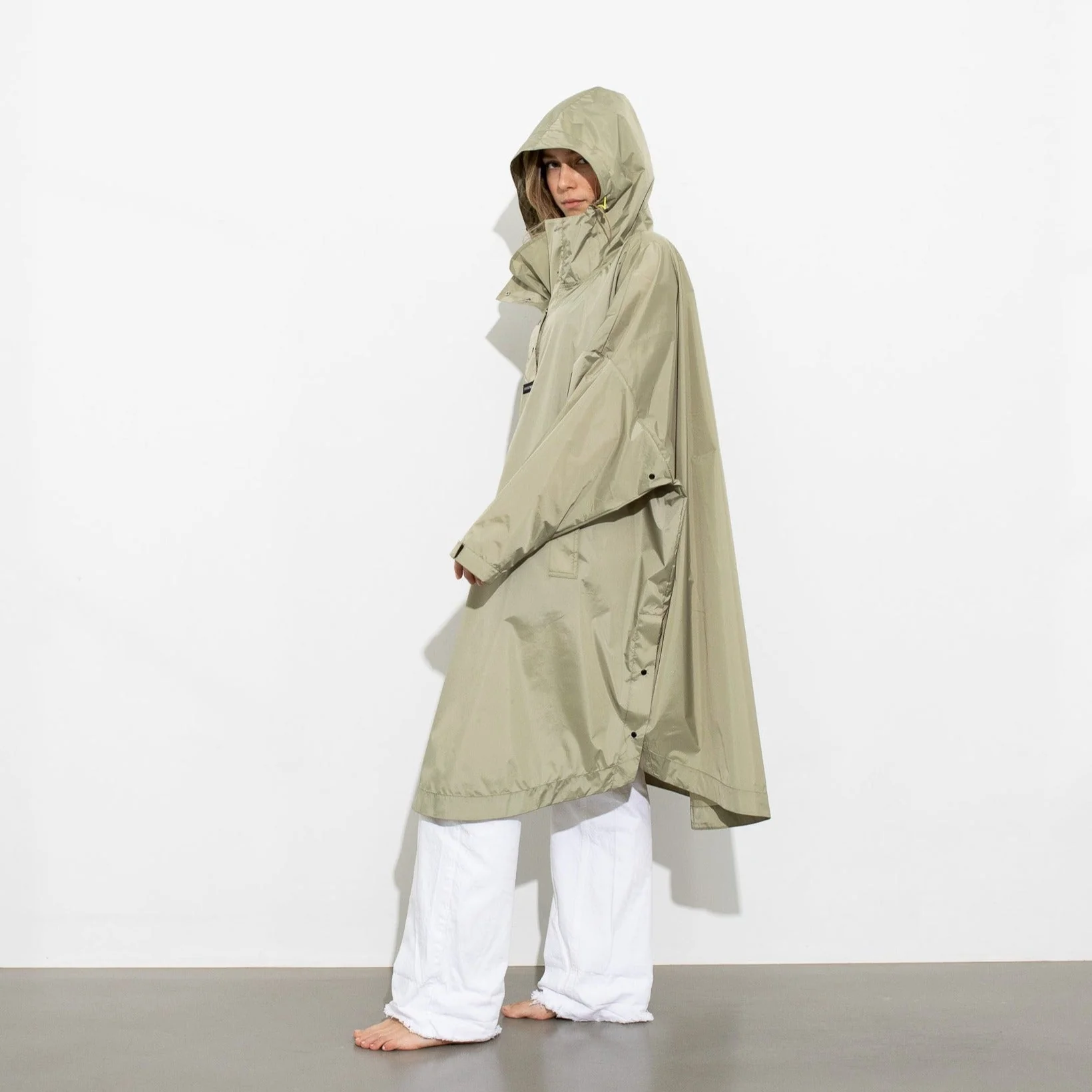 Raincoat solid pale olive - Image 3