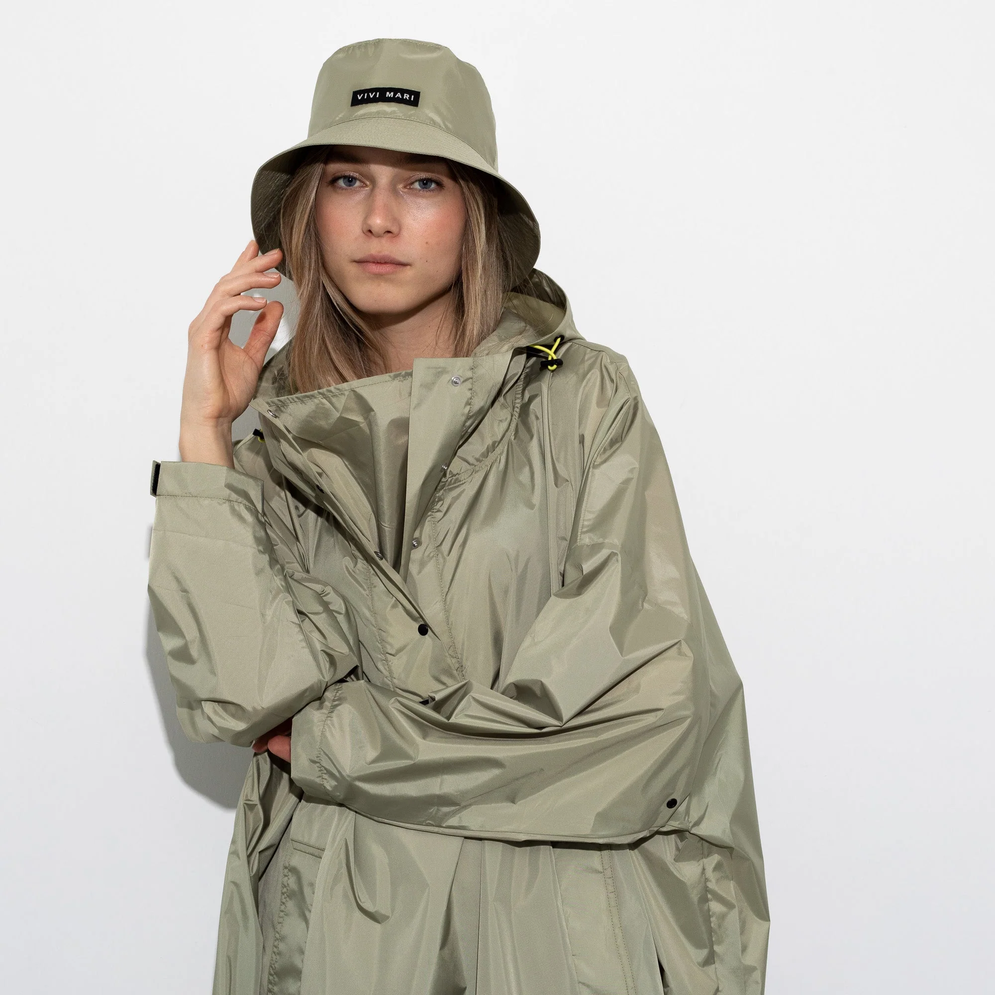 Raincoat solid pale olive - Image 4