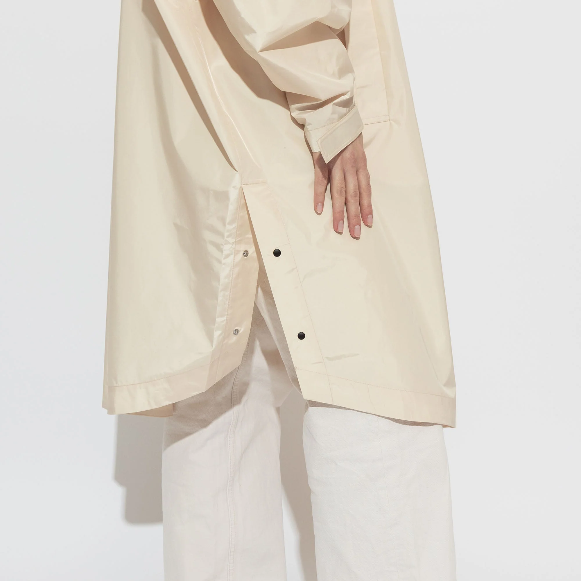 Raincoat solid sand - Image 15