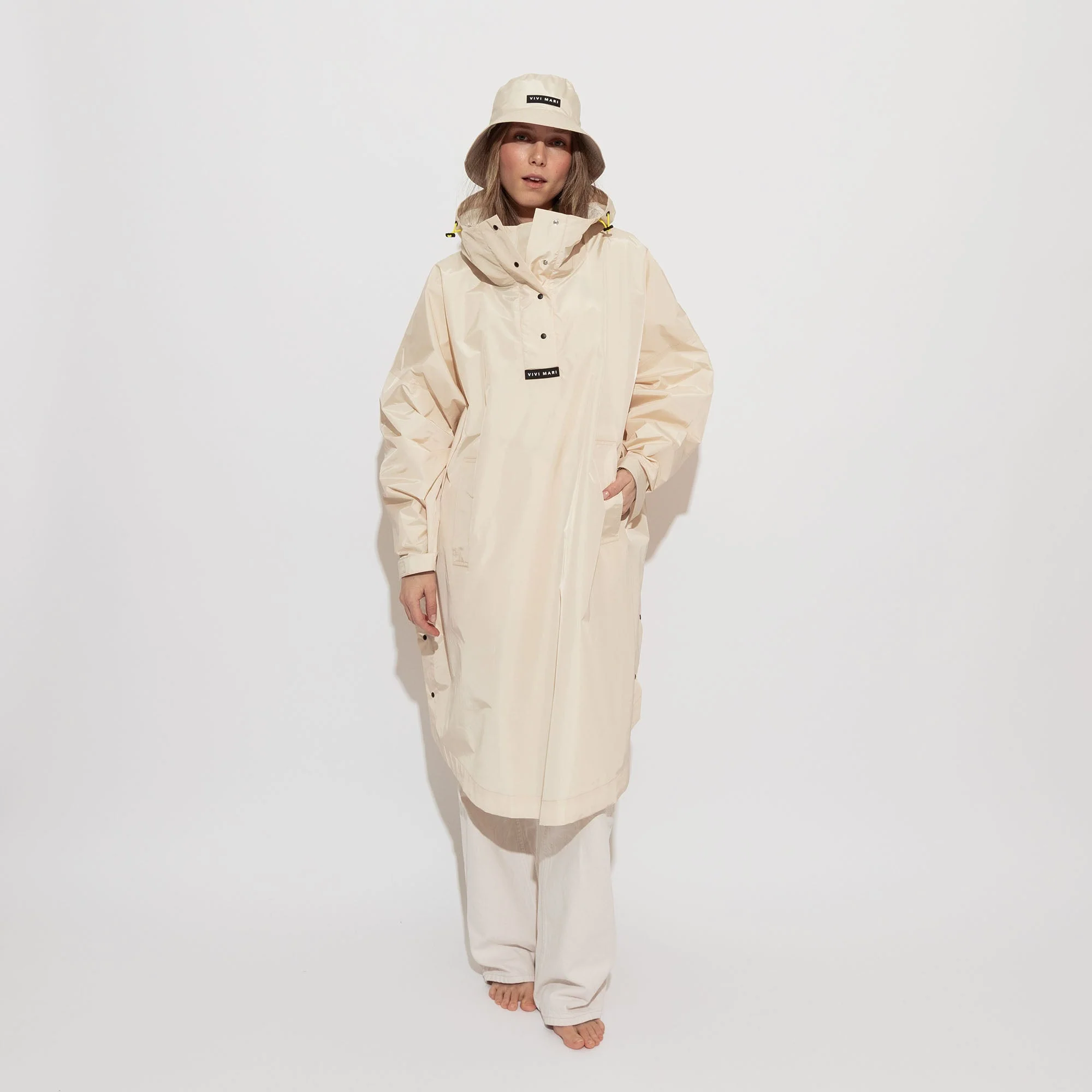 Raincoat solid sand - Image 3