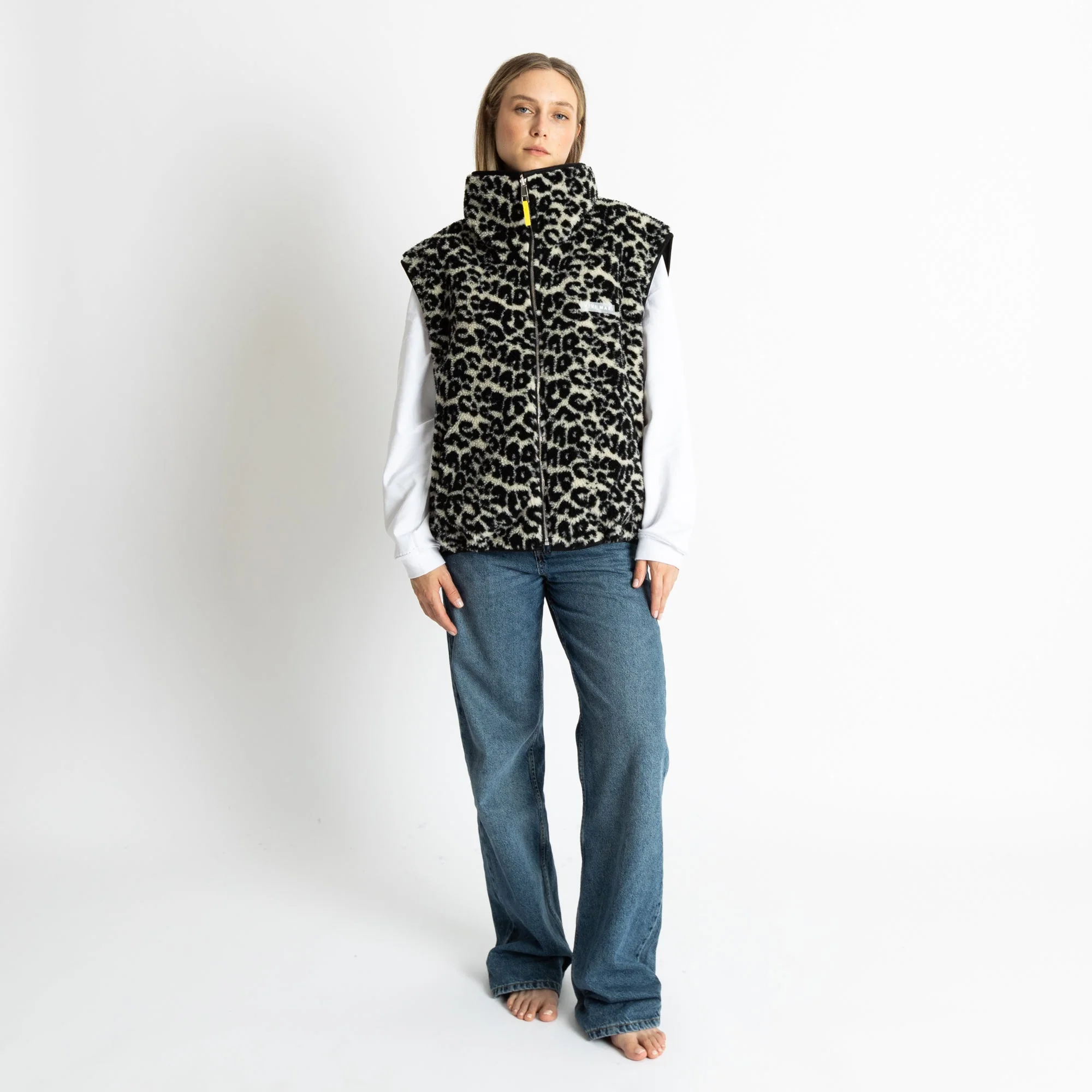 Reversible Bomber Vest - black/leo black-sand - Image 5
