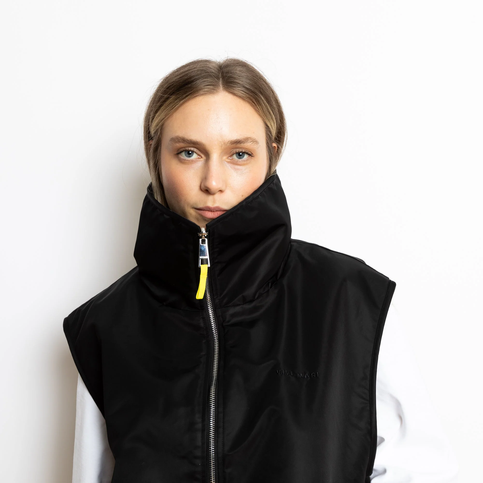 Reversible Bomber Vest - black/leo black-sand - Image 6