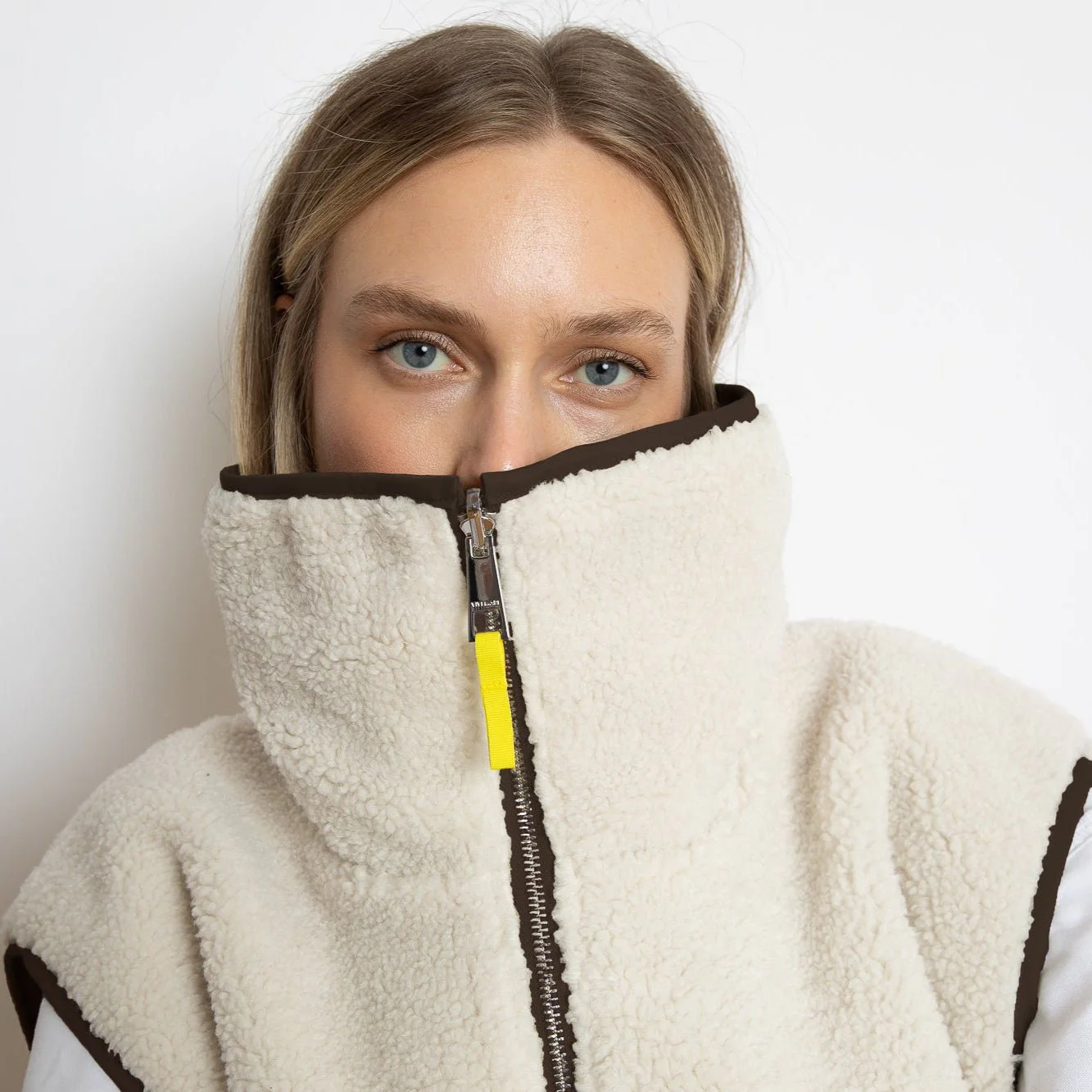 Reversible Bomber Vest - chocolate/sand - Image 4