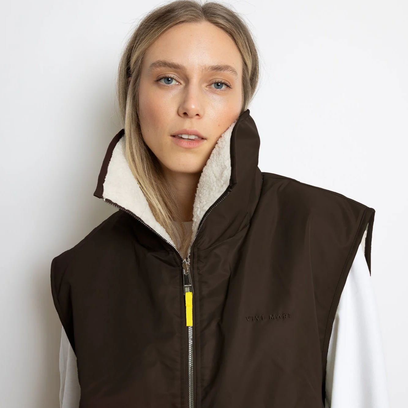 Reversible Bomber Vest - chocolate/sand - Image 6