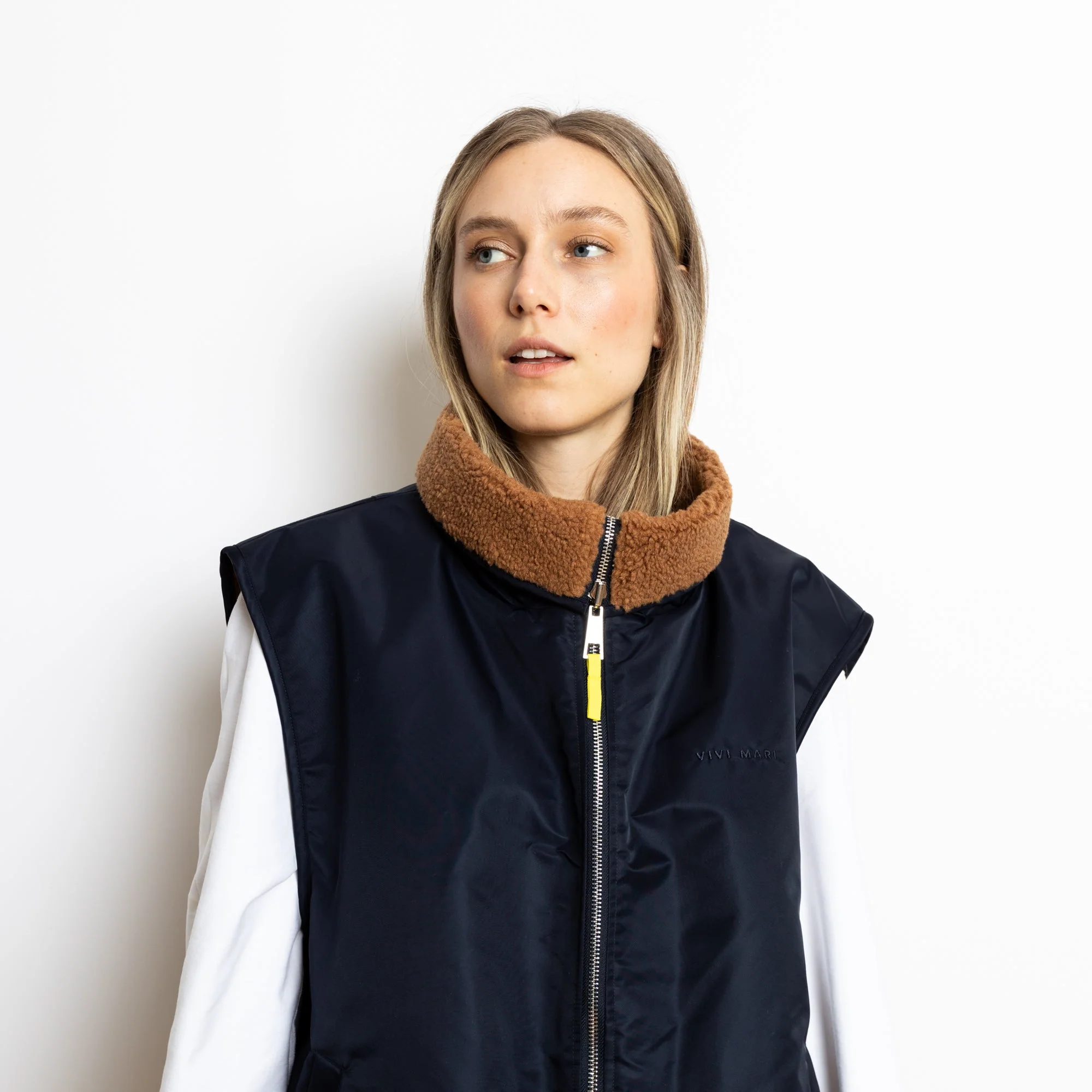 Reversible Bomber Vest - navy/caramel - Image 14