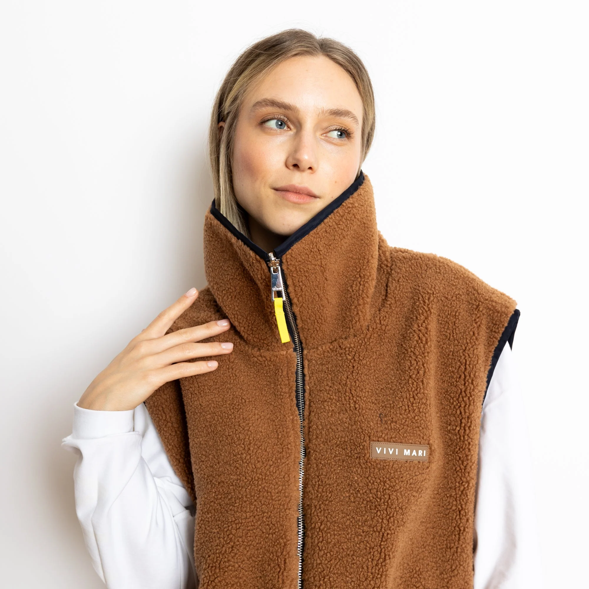 Reversible Bomber Vest - navy/caramel - Image 8