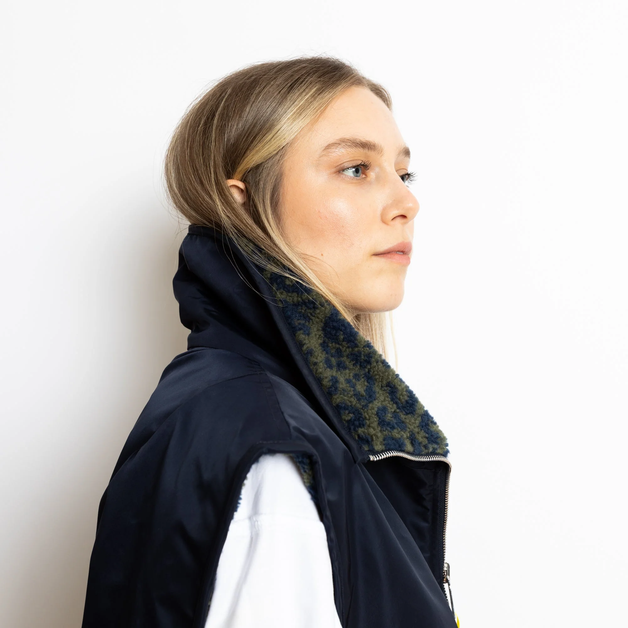 Reversible Bomber Vest - navy/leo navy-olive - Image 11