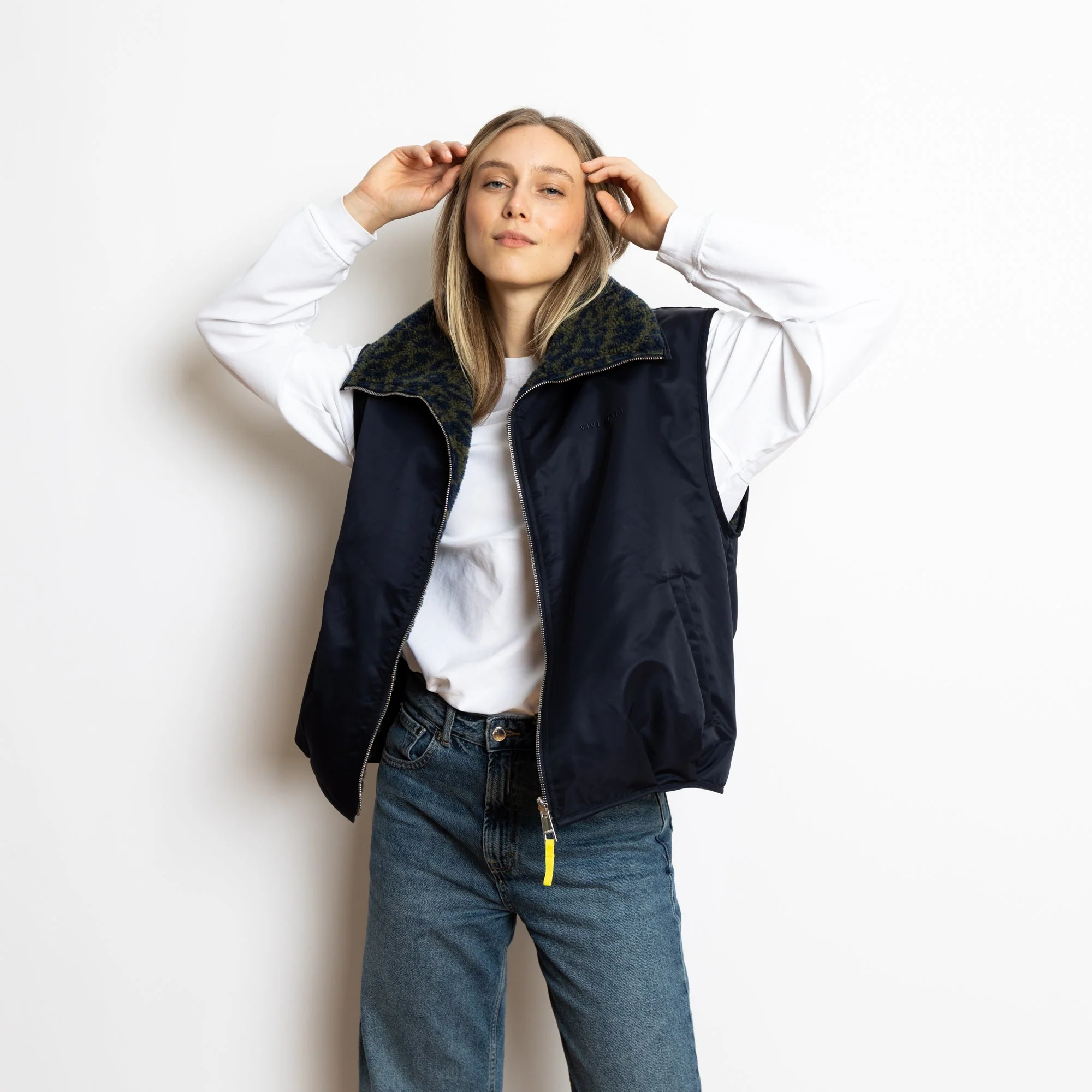 Reversible Bomber Vest - navy/leo navy-olive - Image 13