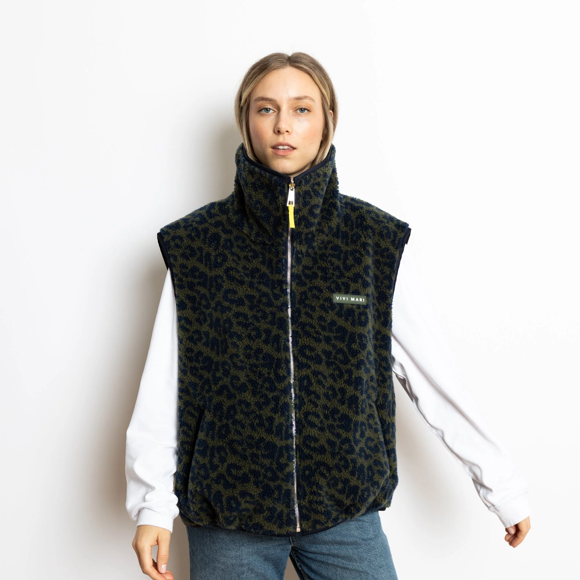 Reversible Bomber Vest - navy/leo navy-olive - Image 3
