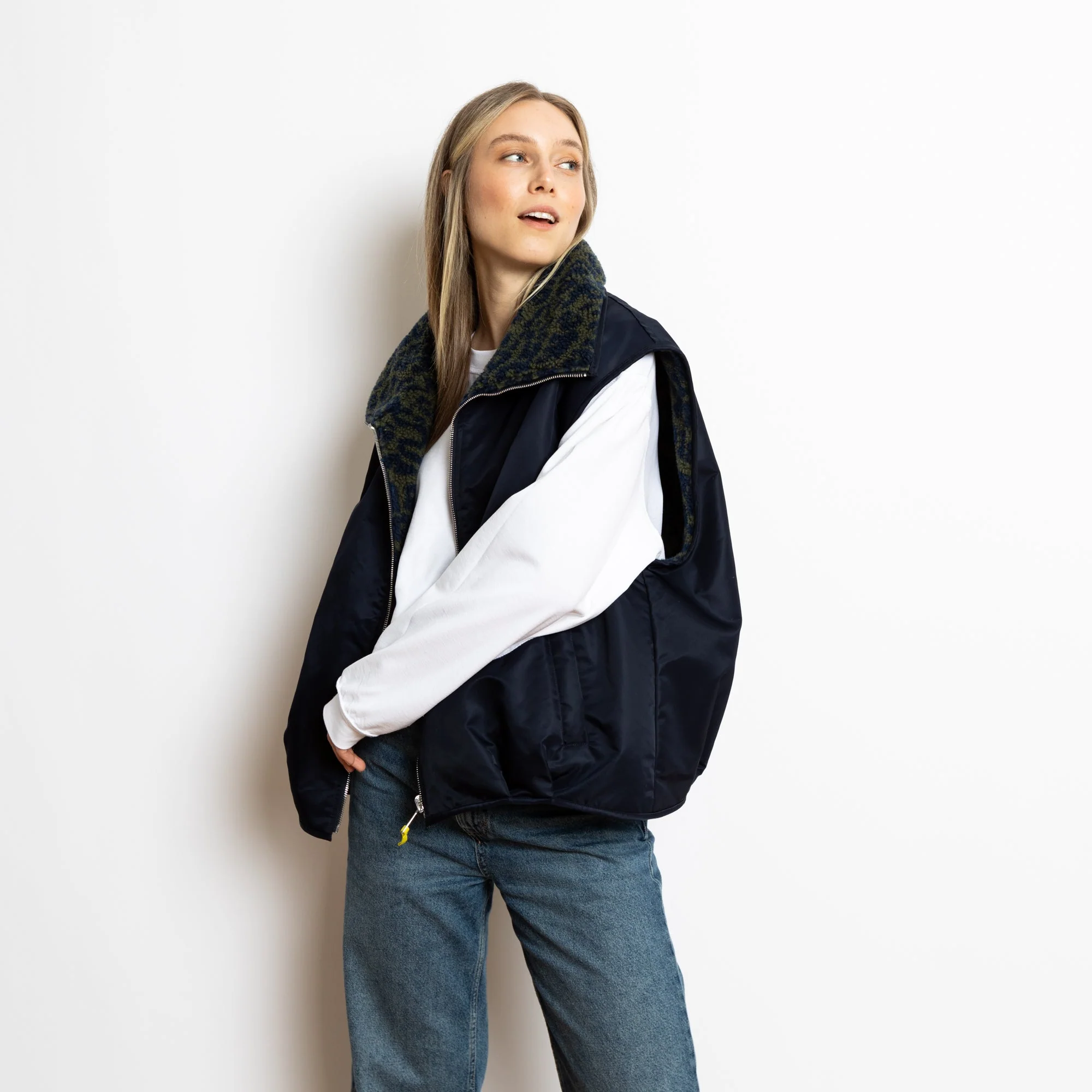 Reversible Bomber Vest - navy/leo navy-olive - Image 9