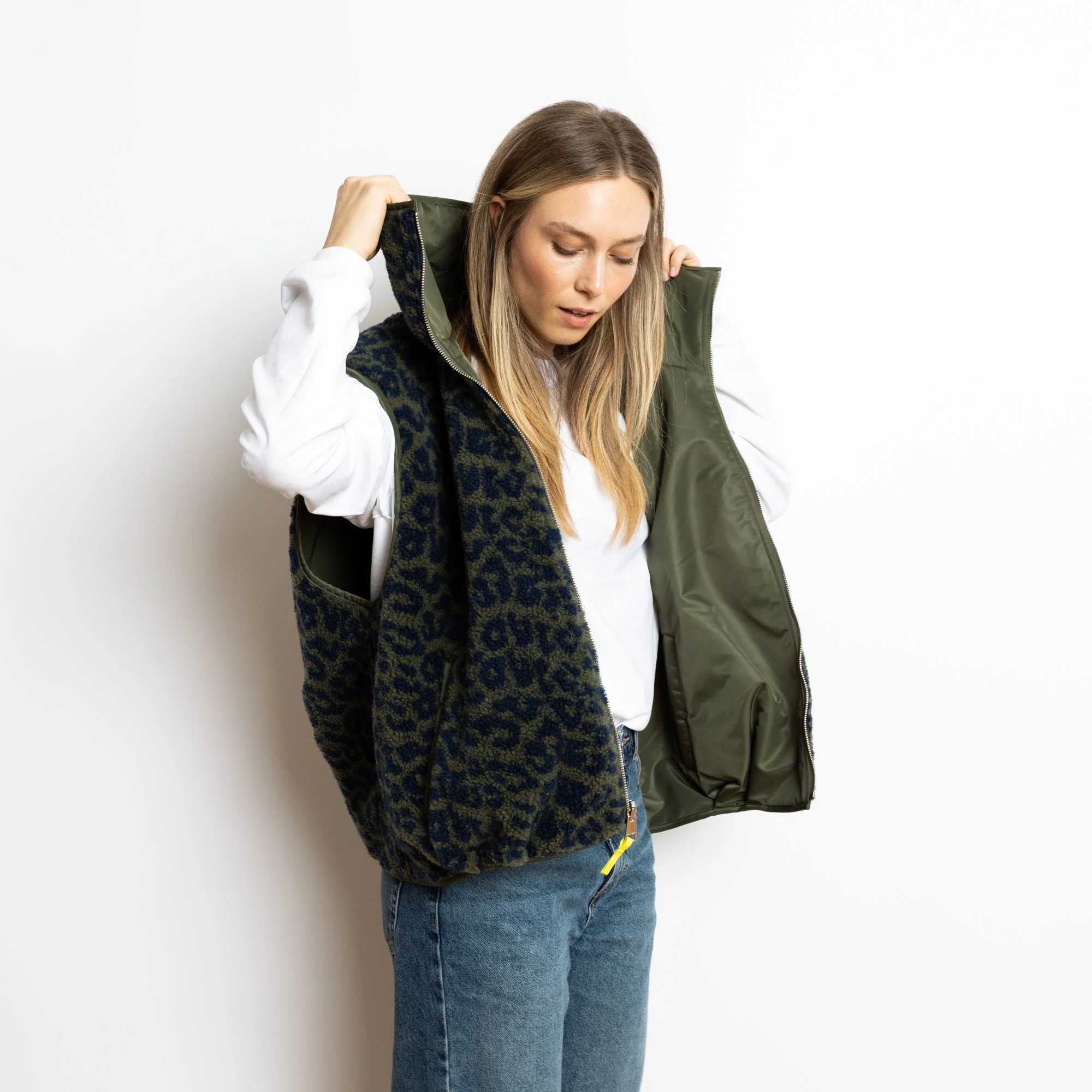 Reversible Bomber Vest - olive/leo navy-olive - Image 15