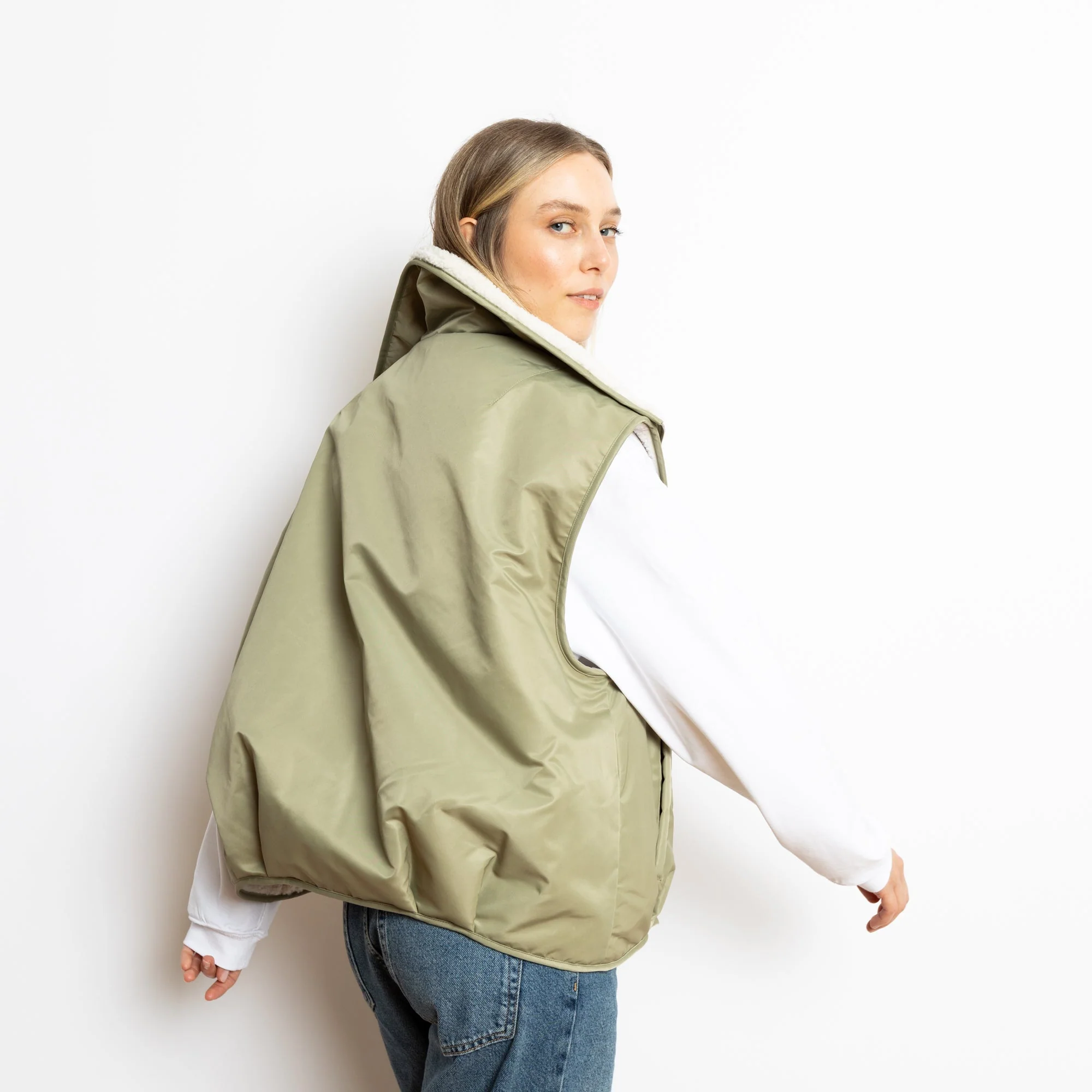 Reversible Bomber Vest - pale olive/sand - Image 10