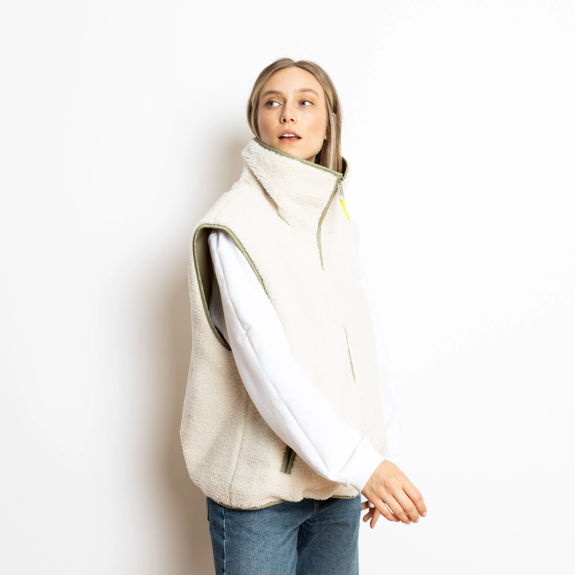 Reversible Bomber Vest - pale olive/sand - Image 14