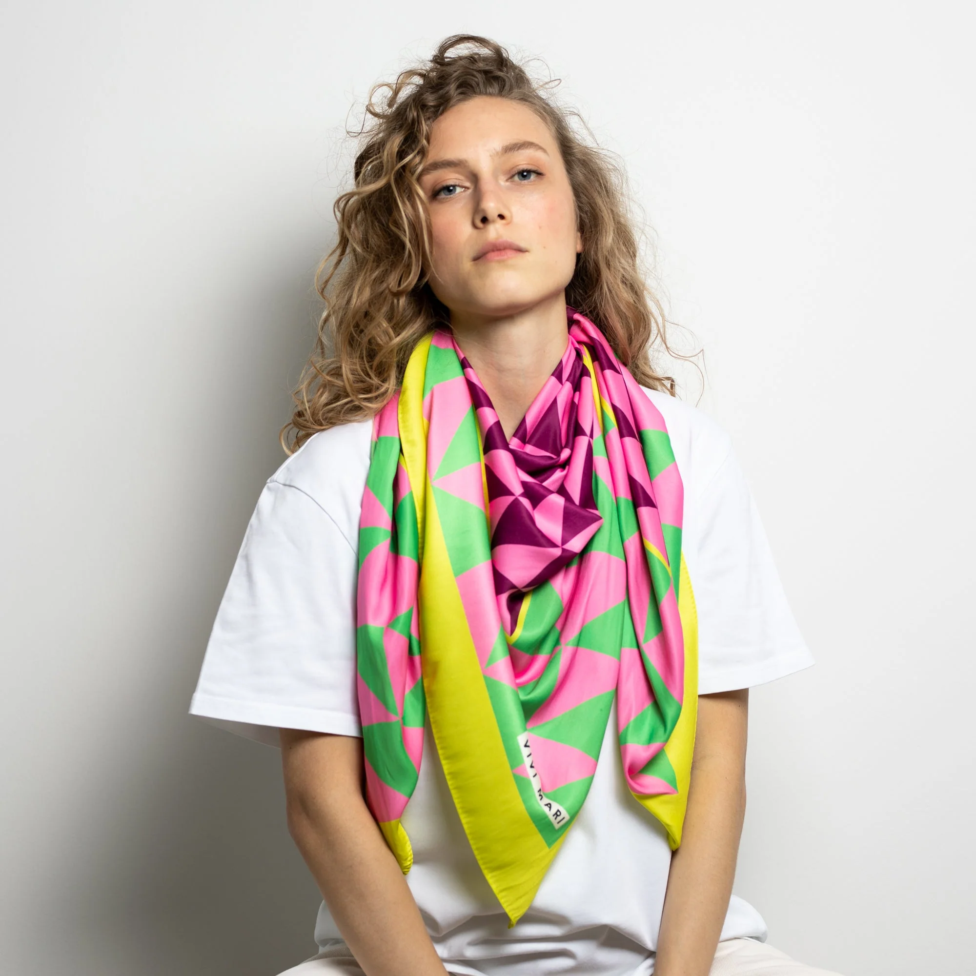 Scarf triangles - green/pink - Image 3
