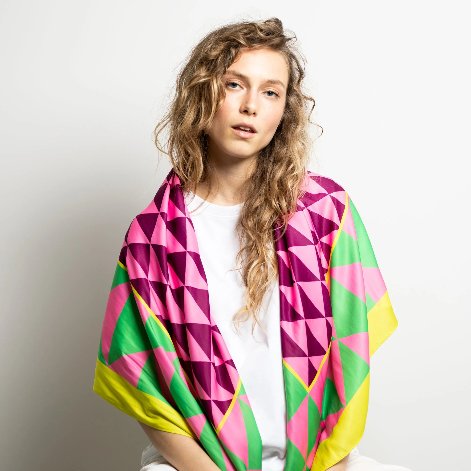 Scarf triangles - green/pink - Image 9
