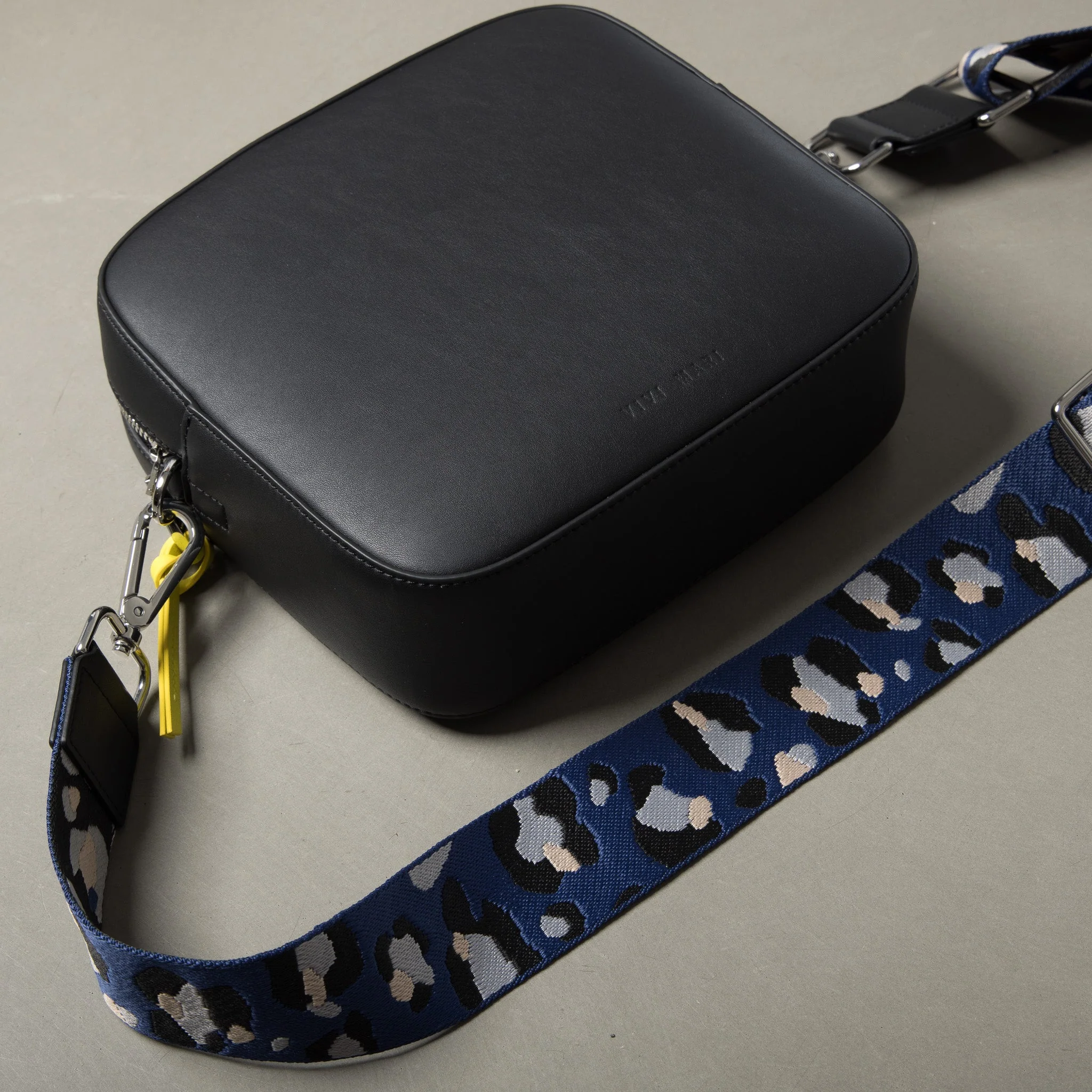 strap abstract leopard blue/black - black - Image 11