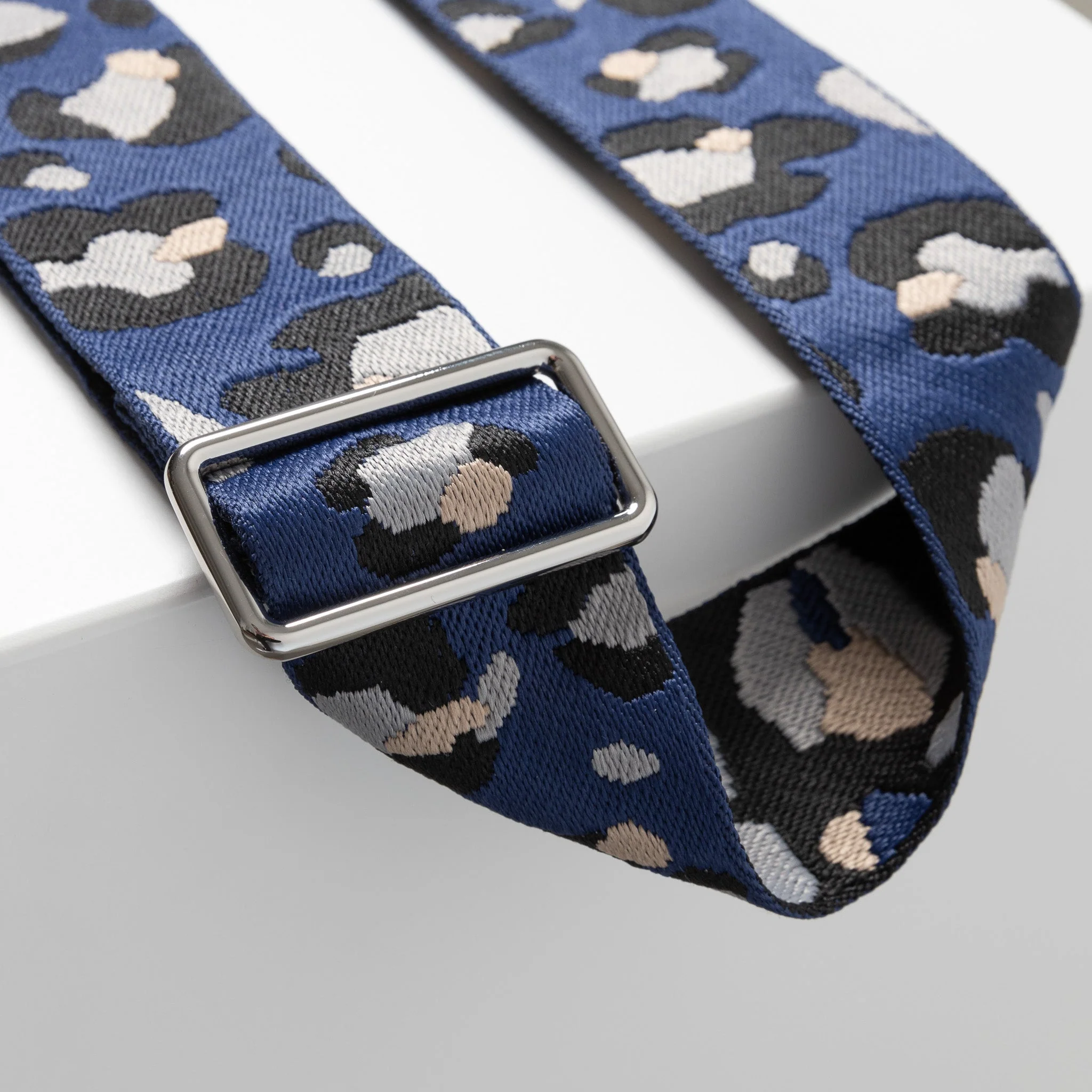 strap abstract leopard blue/black - black - Image 5