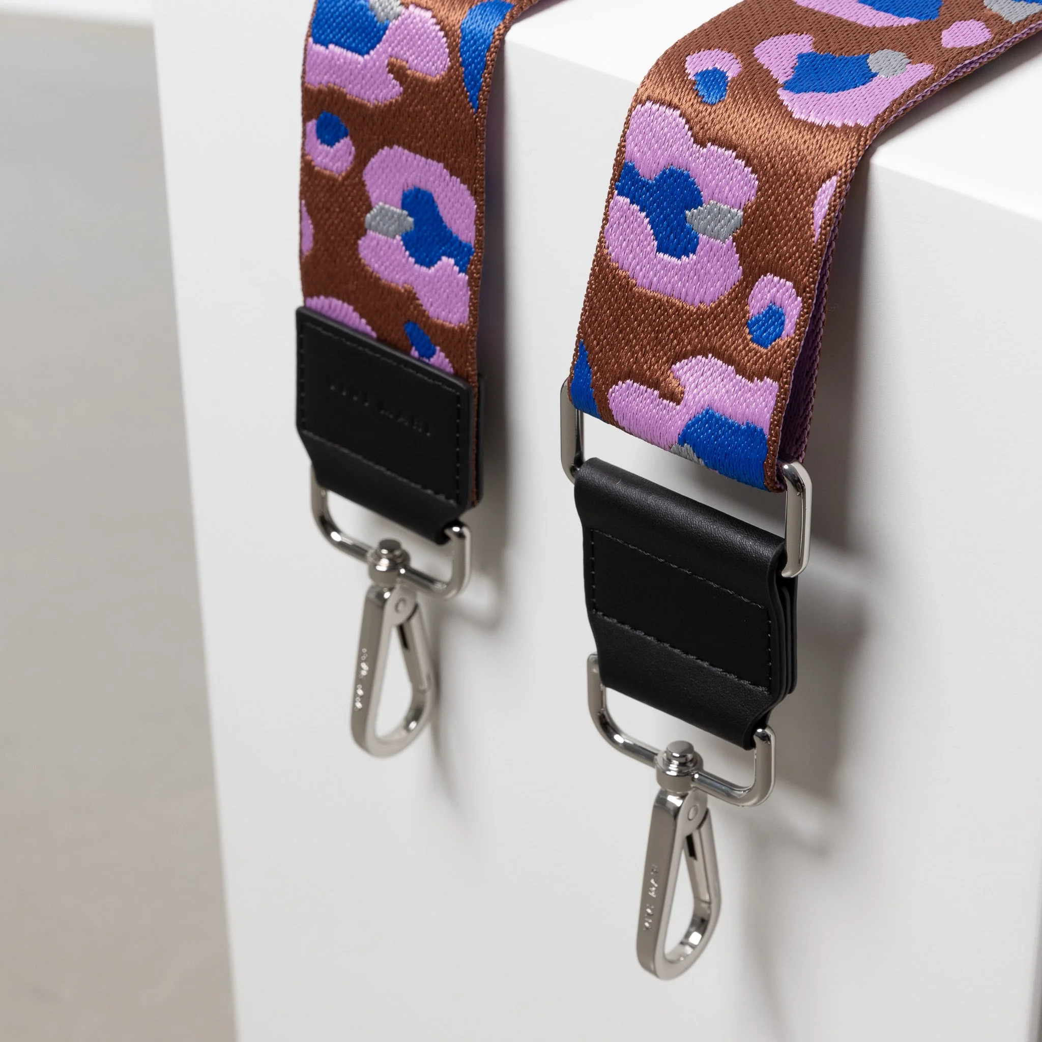 strap abstract leopard tan/rose - black - Image 9