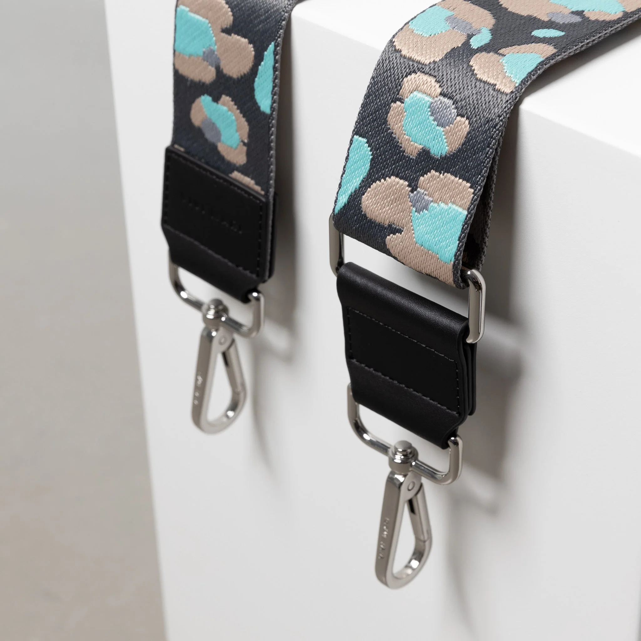 strap abstract leopard taupe/mint - black - Image 5