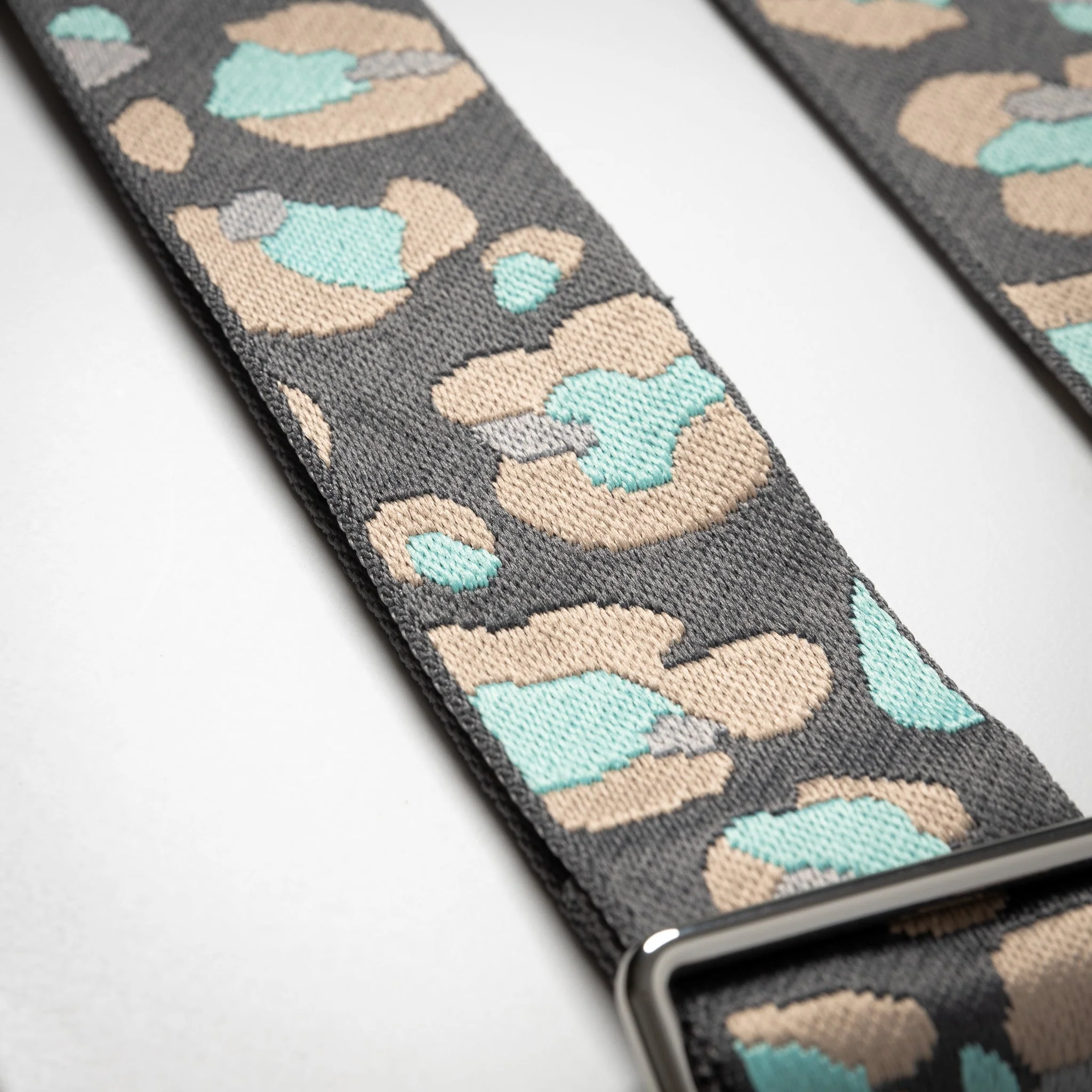 strap abstract leopard taupe/mint - tan - Image 3
