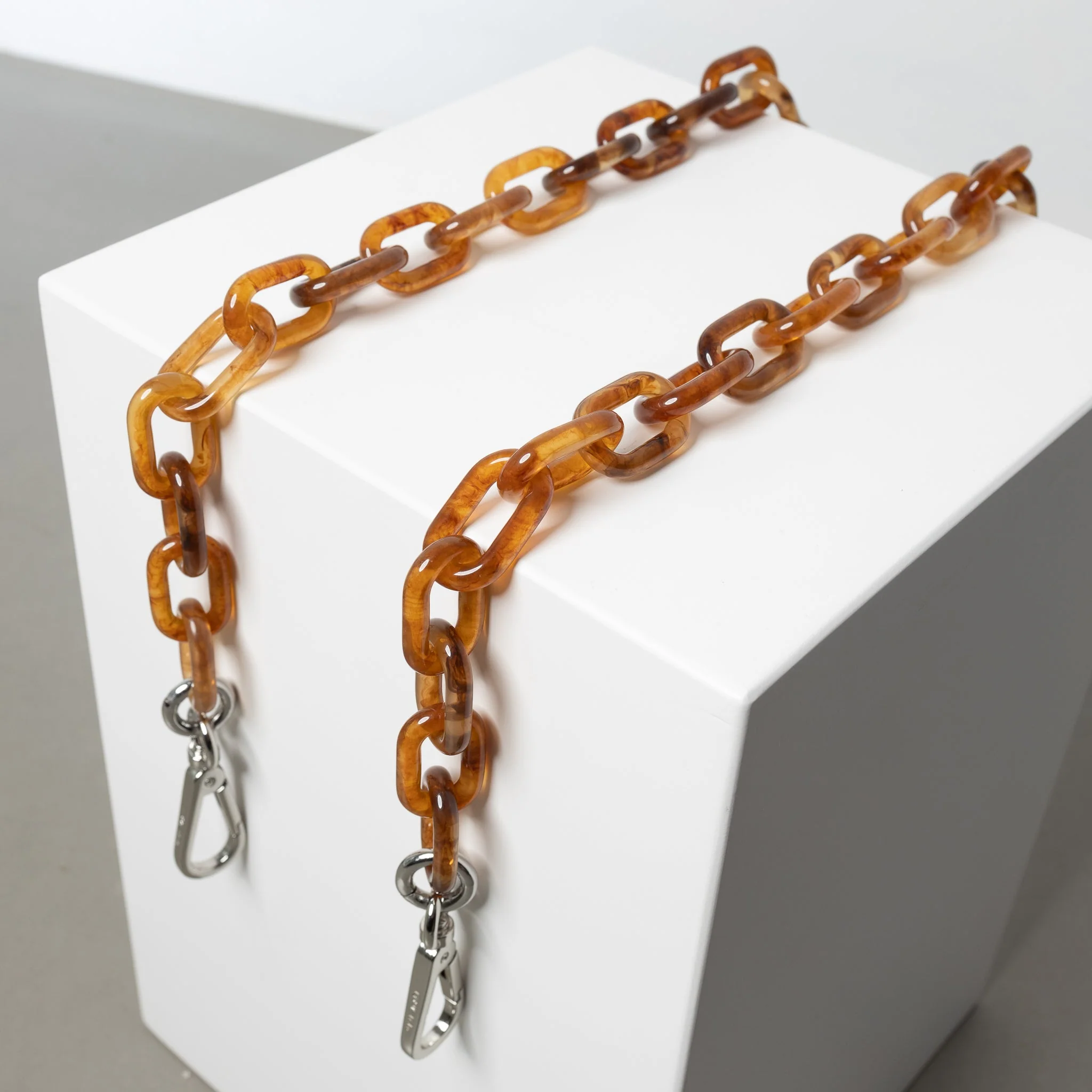 strap acrylic chain amber - long - Image 5