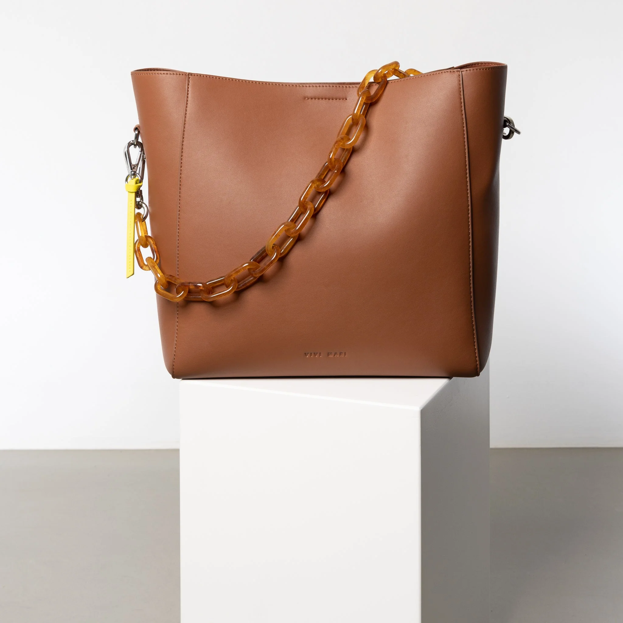 strap acrylic chain amber - short - Image 23